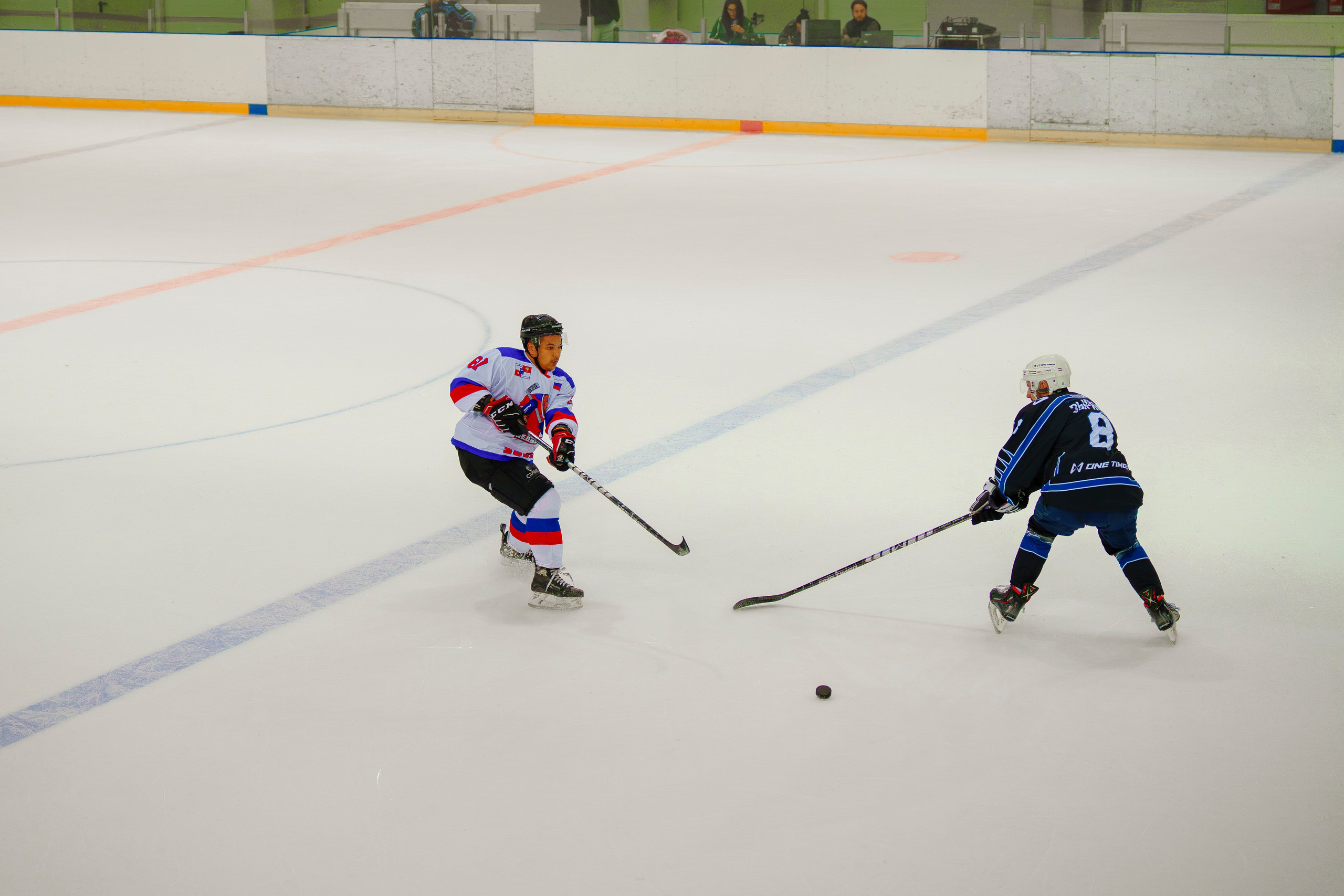 Фотосъемка хоккейных матчей в Сочи. Фотограф видеограф Геннадий Янбаев в Сочи, Краснодаре