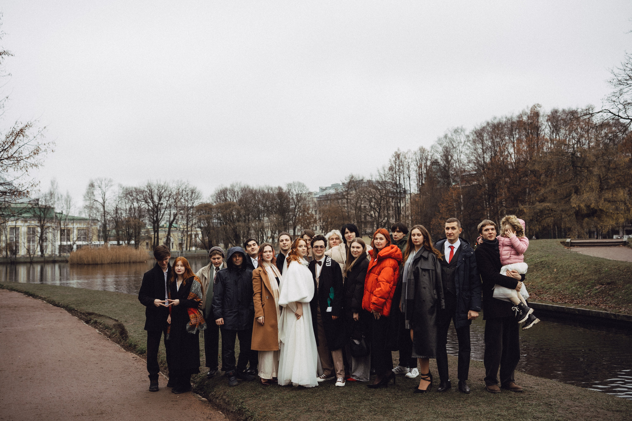 СВАДЕБНАЯ СЬЕМКА ВО ВТОРОМ ДВОРЦЕ С ГОСТЯМИ И ПРОГУЛКА В ТАВРИЧЕСКОМ САДУ. Профессиональный фотограф, Санкт-Петербург — Виктория Богомолова