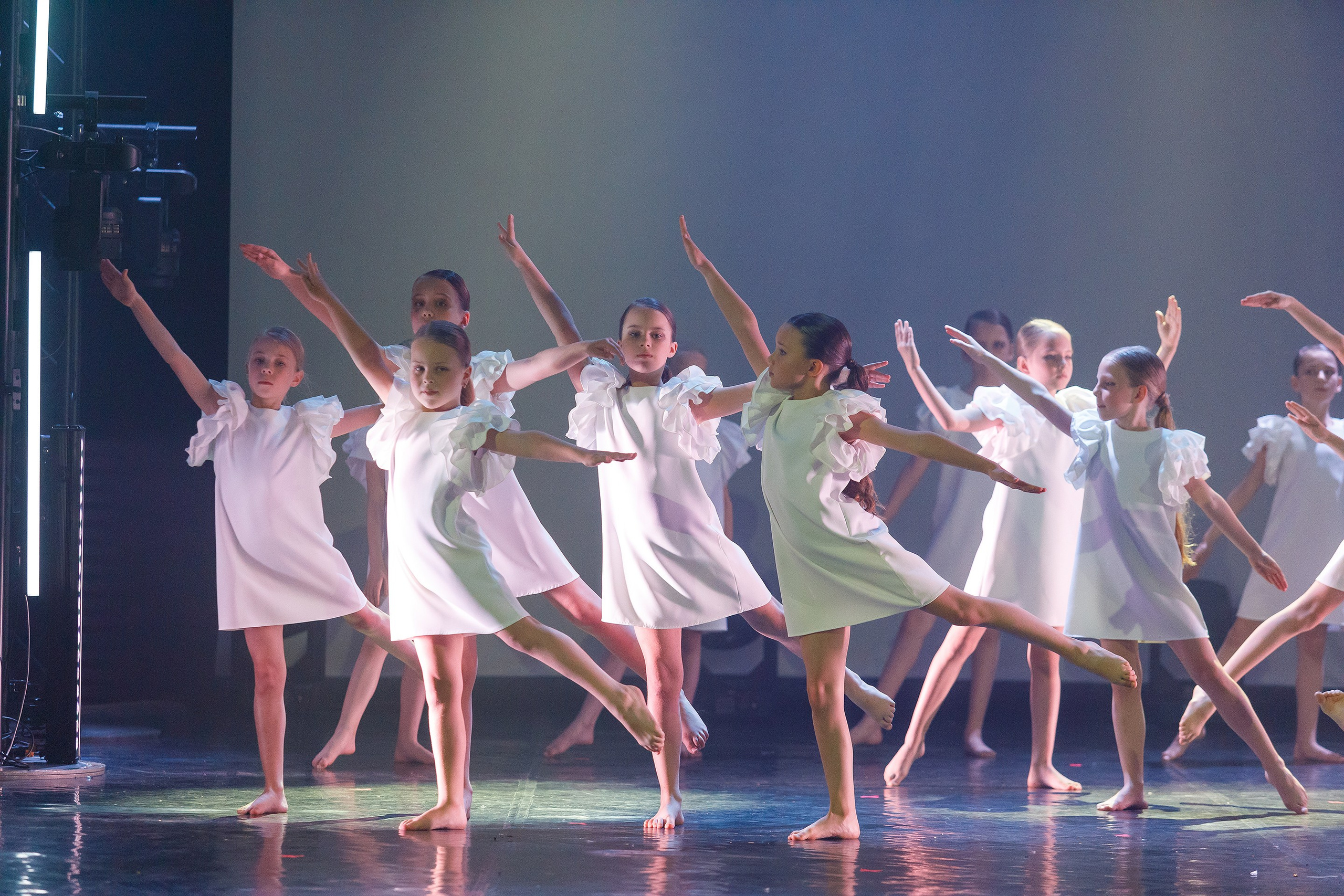 Репортажная фотосъемка отчетного концерта. Профессиональный фотограф в Новосибирске