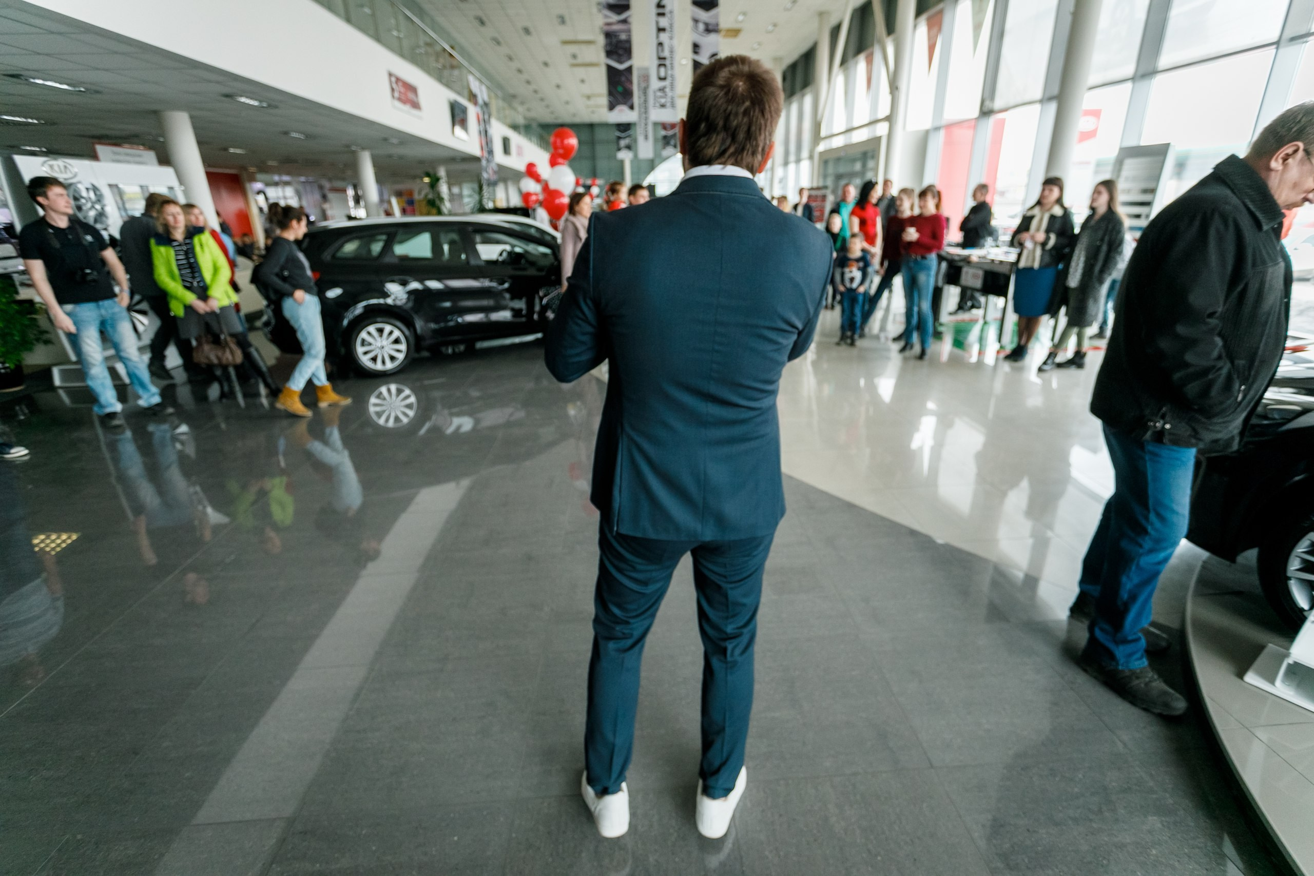 Розыгрыш билетов на ЧМ по футболу FIFA @ Киа Центр. Репортажный фотограф Максим Полянский. Москва, Санкт-Петербург, Красноярск