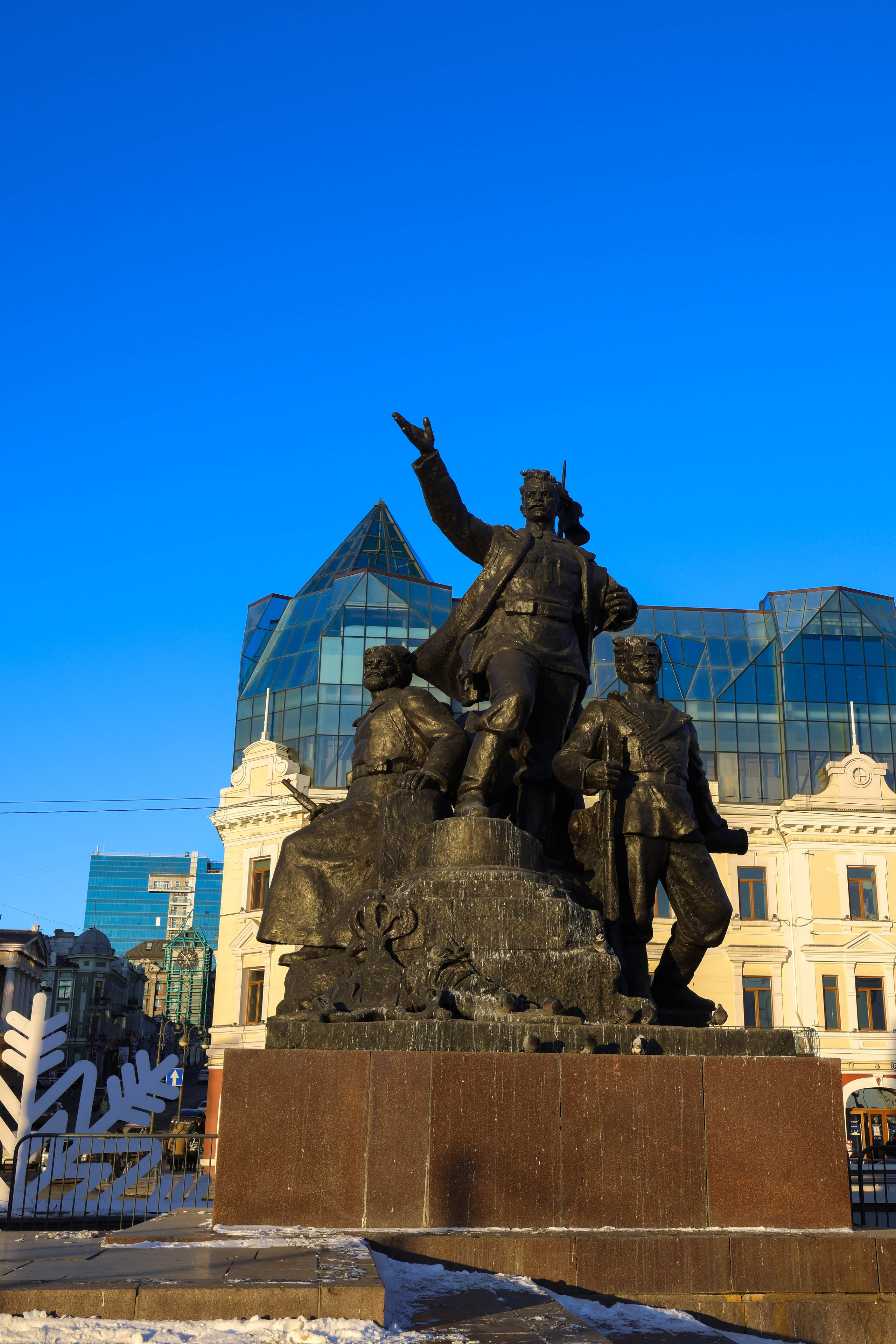 Центральные улицы. Турист оптимист