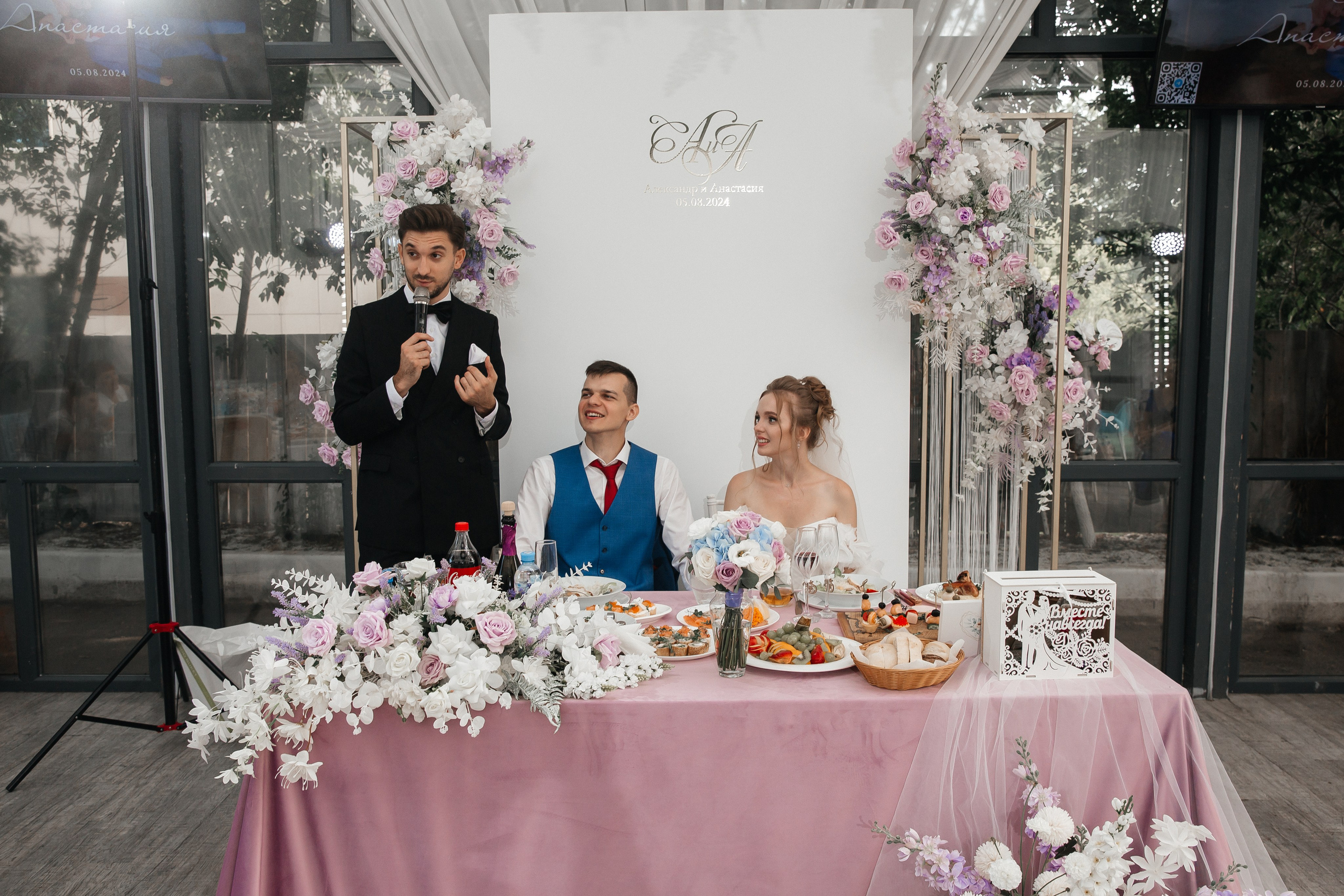 А&А — фотосессия на стадионе. Свадебный фотограф в Оренбурге Илья Володьков