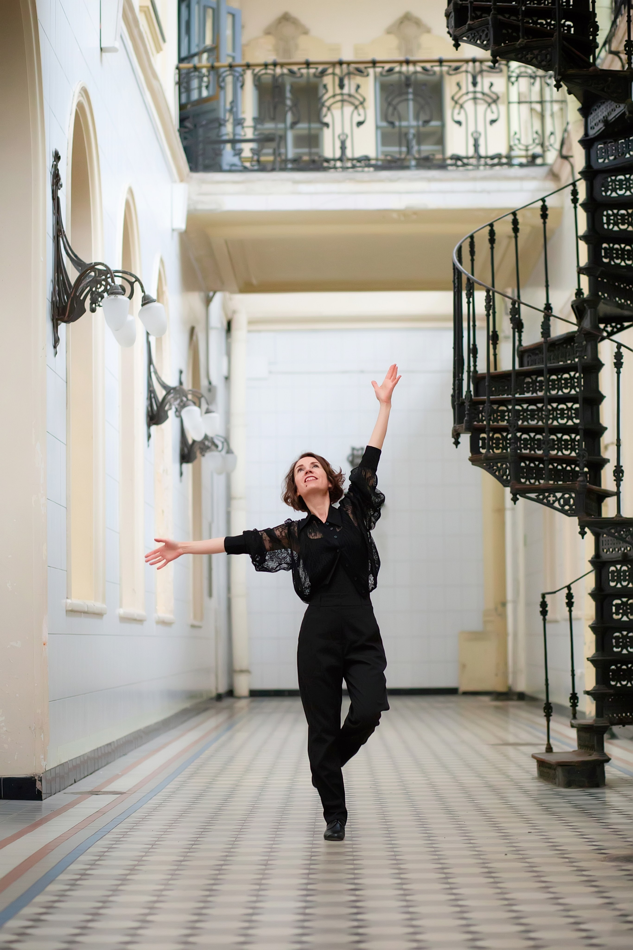 Фотосессия на Витебском вокзале в Санкт-Петербурге. Портретные фотосессии, контент-съемки, репортаж