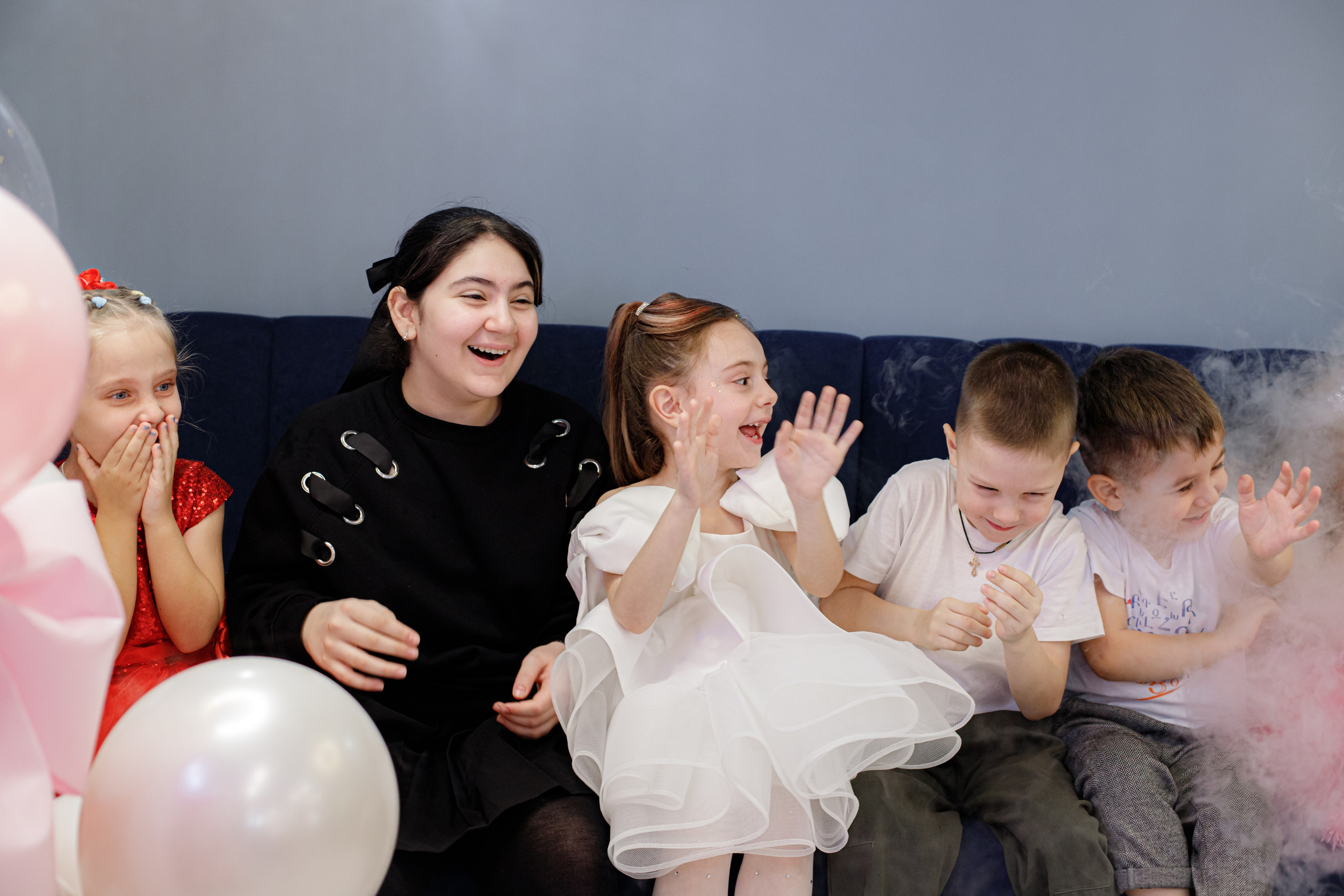 ASIA'S BIRTHDAY PARTY. Photokarish