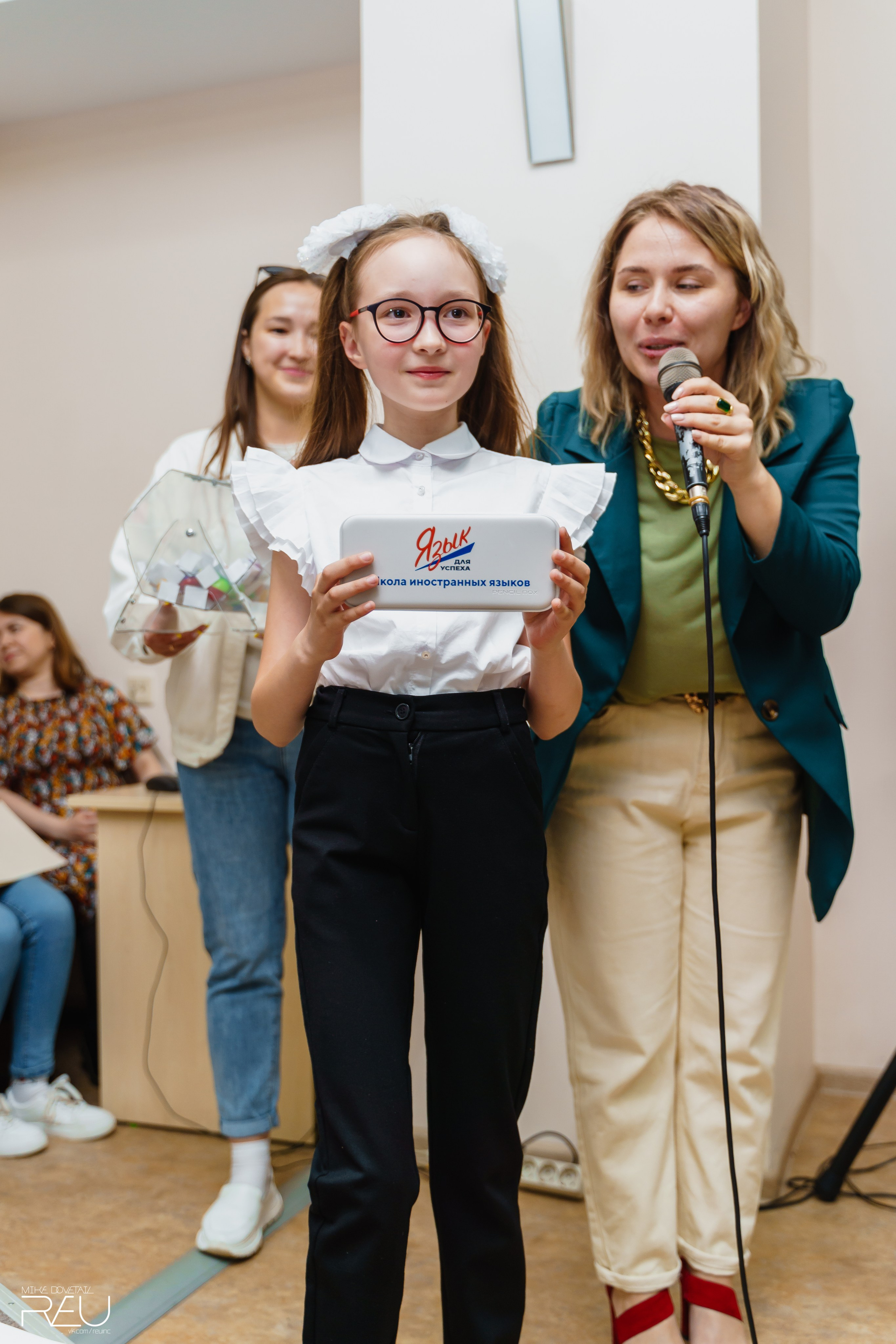 ВЫПУСКНОЙ ШКОЛЫ «Язык Для Успеха» 2023. Mike Dovetail | Портретный и репортажный фотограф