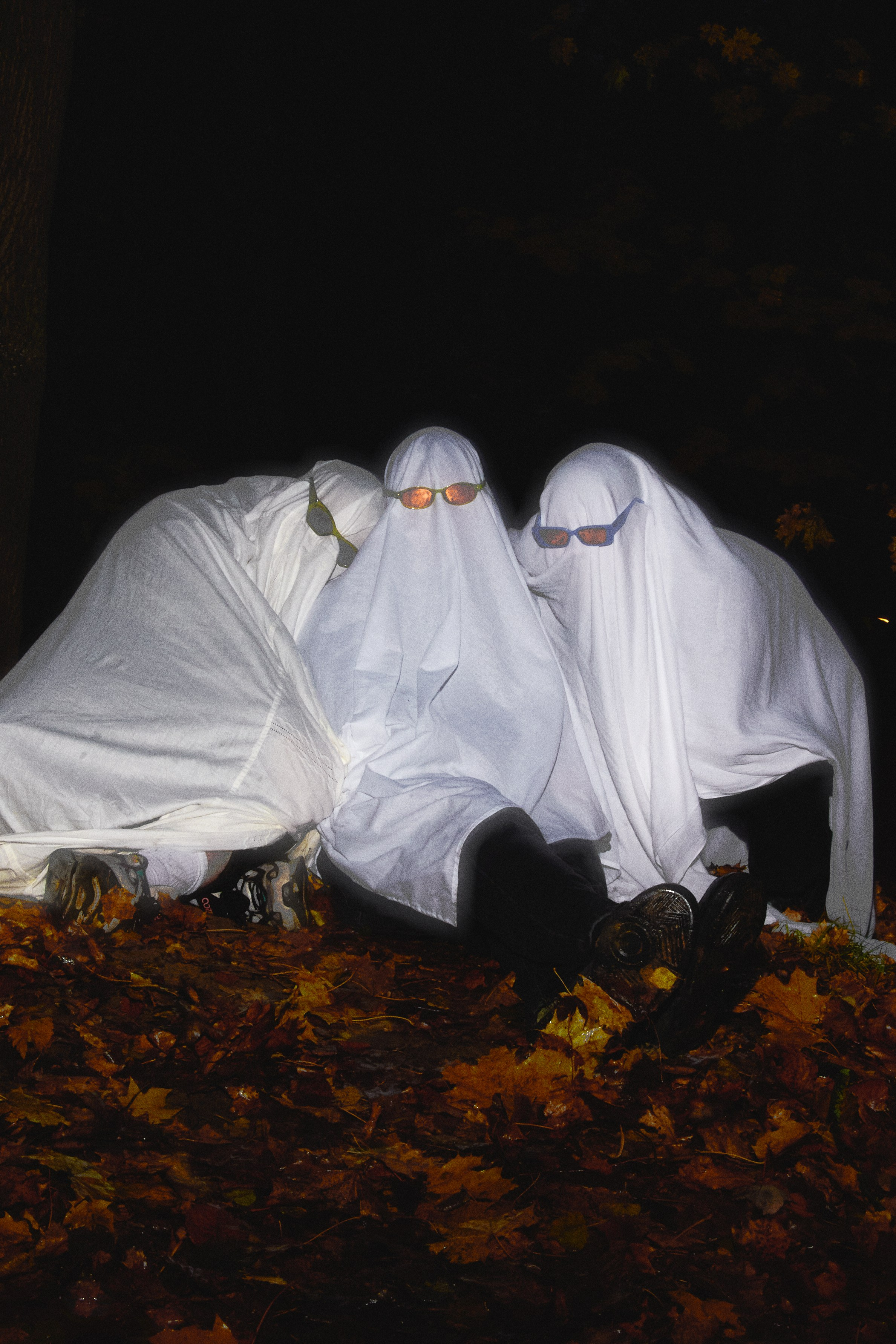 Tears falling down at the patry // 31.10. Simpleand1