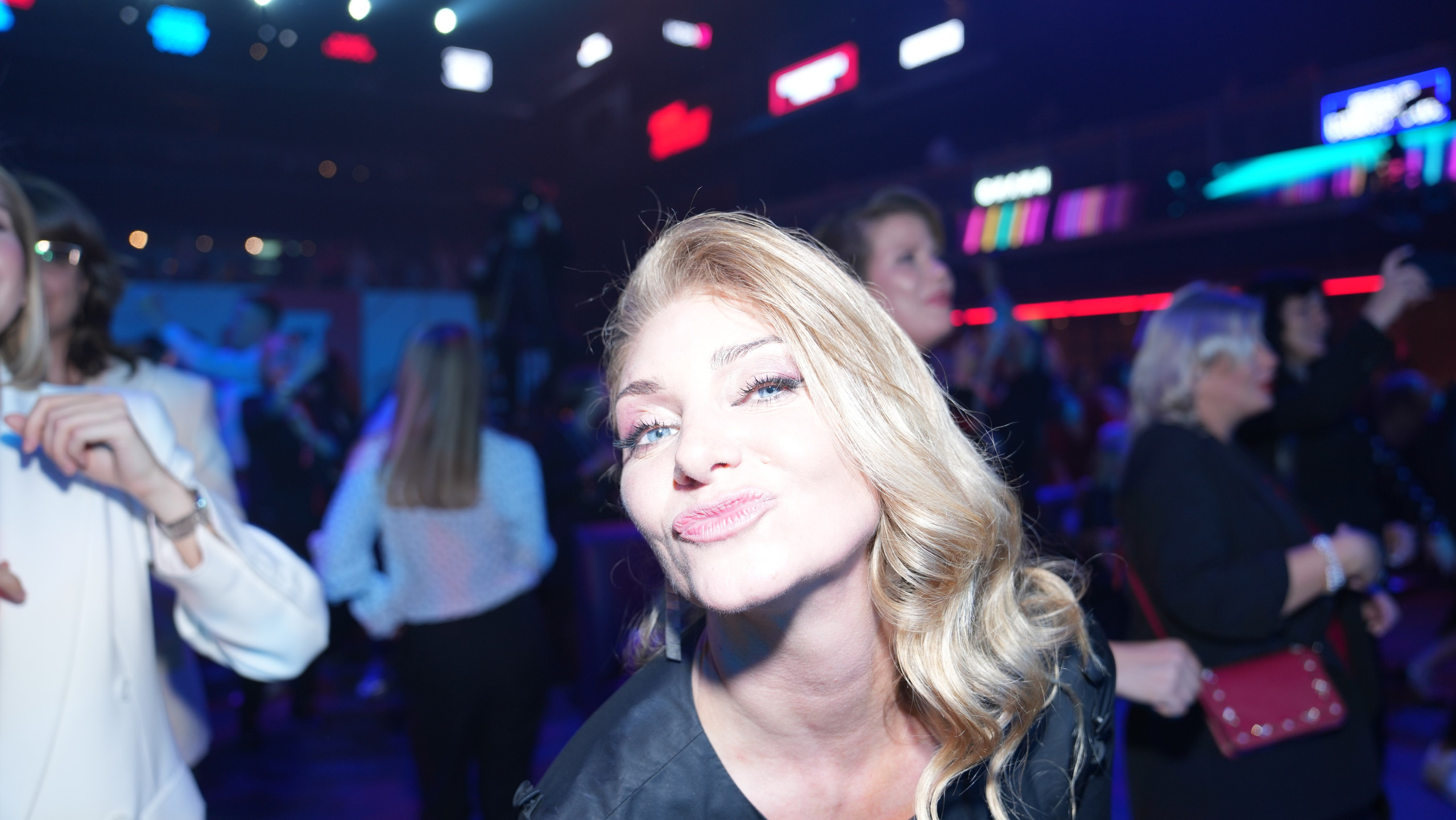 Презентация Пятого канала 01.10.2024. EVEREST PHOTO REPORT