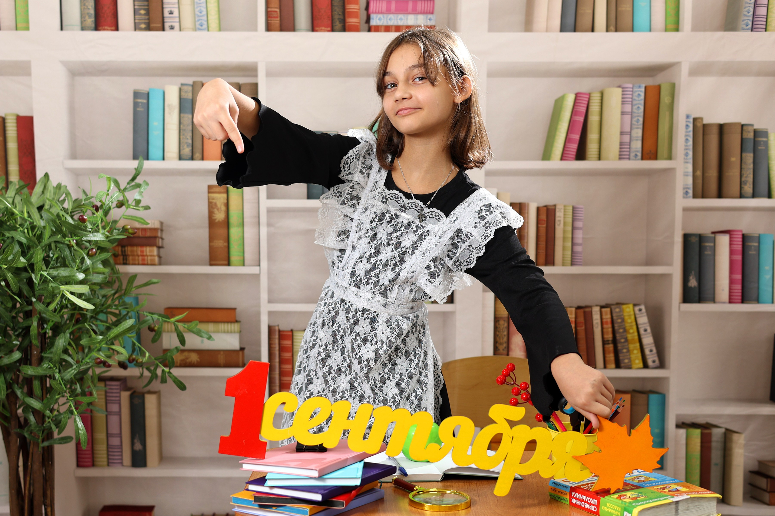 Библиотека светлая. Выпускные альбомы в Иваново в детский сад и школу. Александр и Светлана Янкины