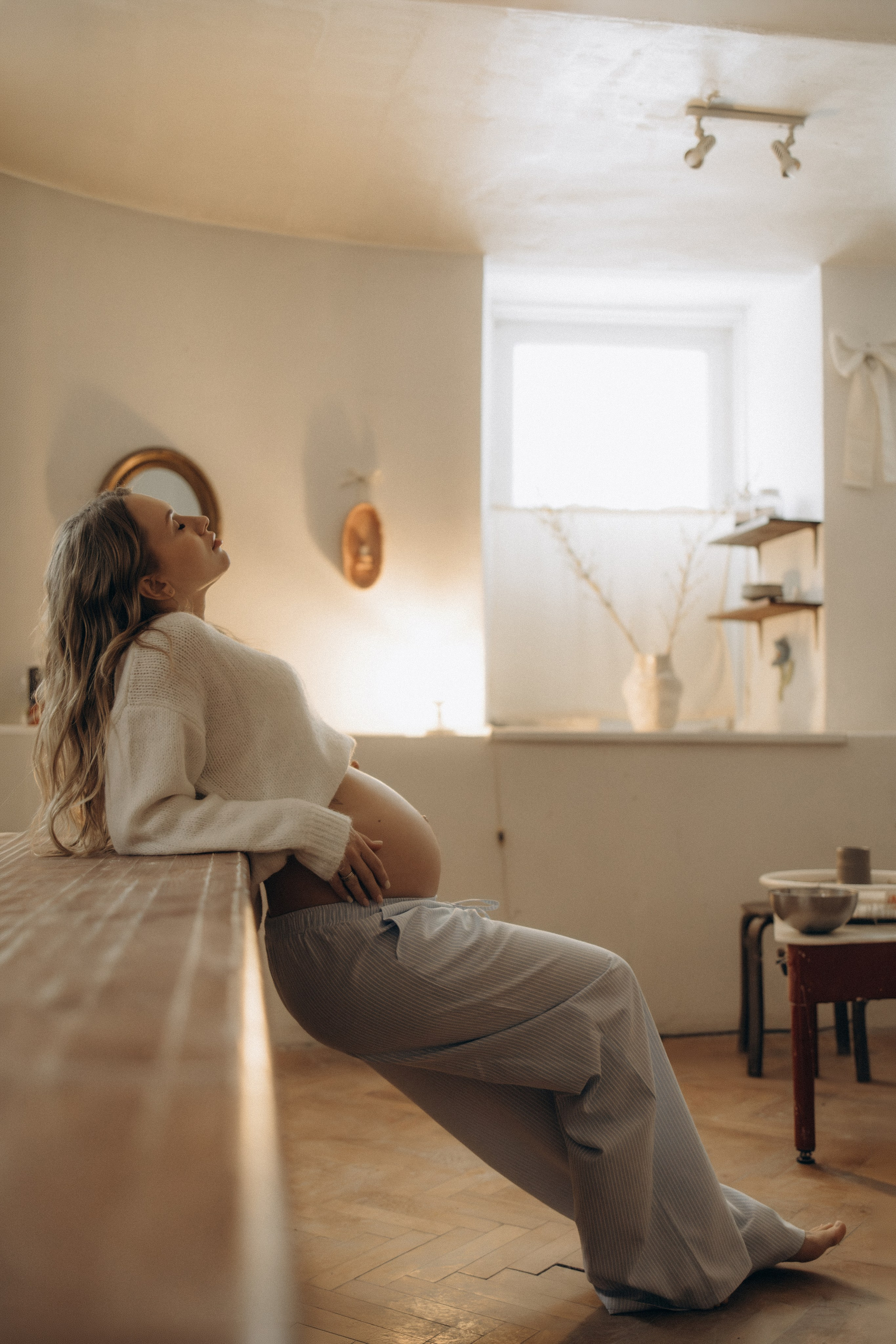 Фотосессия беременности в гончарной мастерской. Семейный фотограф Москва Юлиана Фетисова