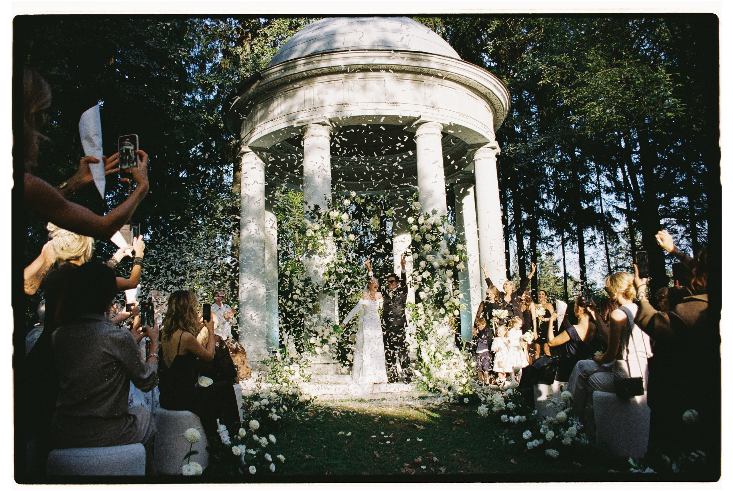 • Свадебная