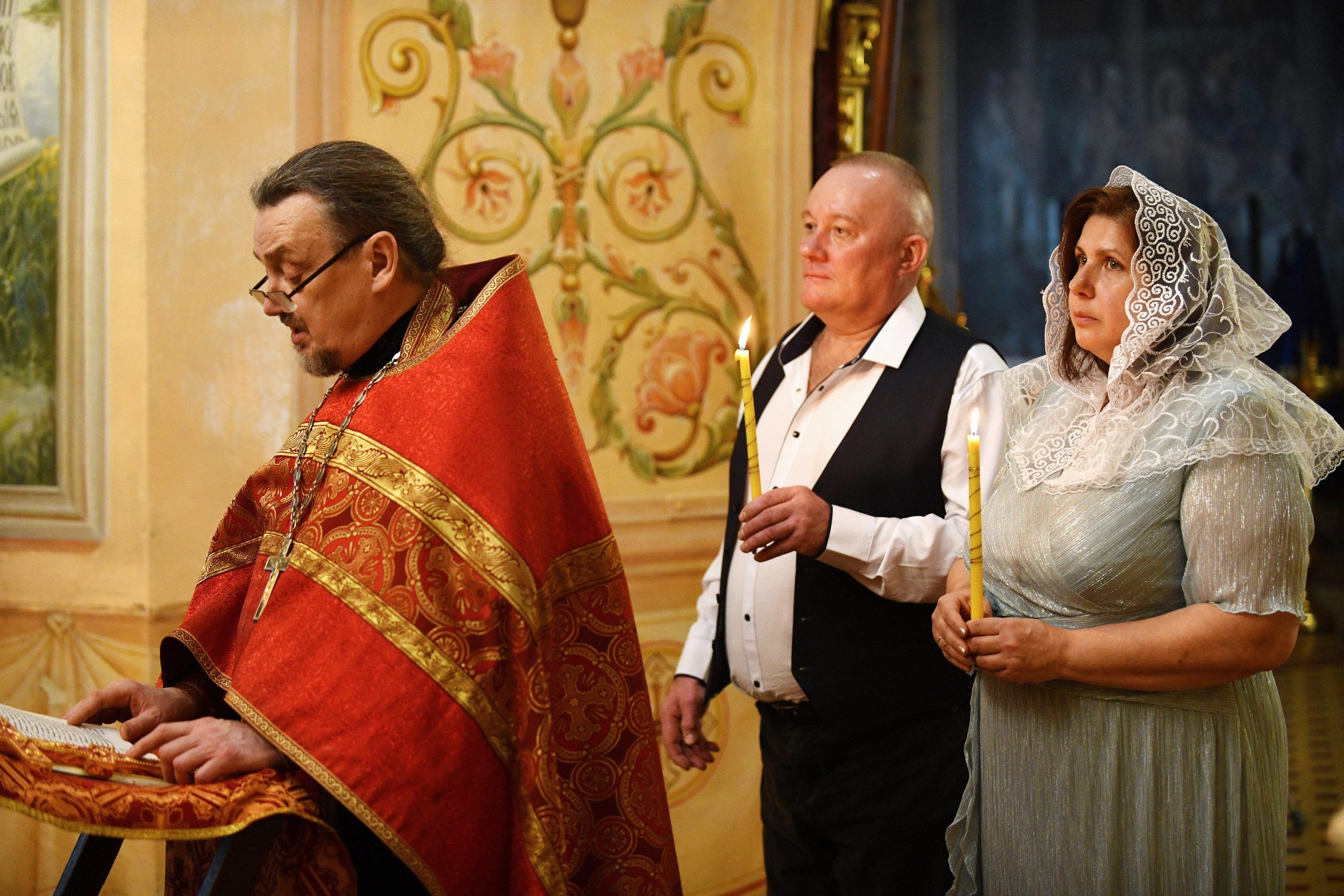 Венчание в Никольской церкви. Свадебный и портретный фотограф в Москве Галина Борисова