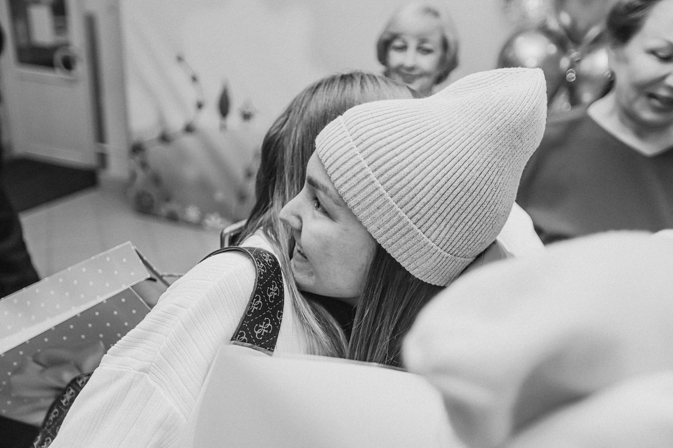 Выписка палата+внизу ПЦЭ. Семейный фотограф Тюмень, фотограф на роды Салмина Мария