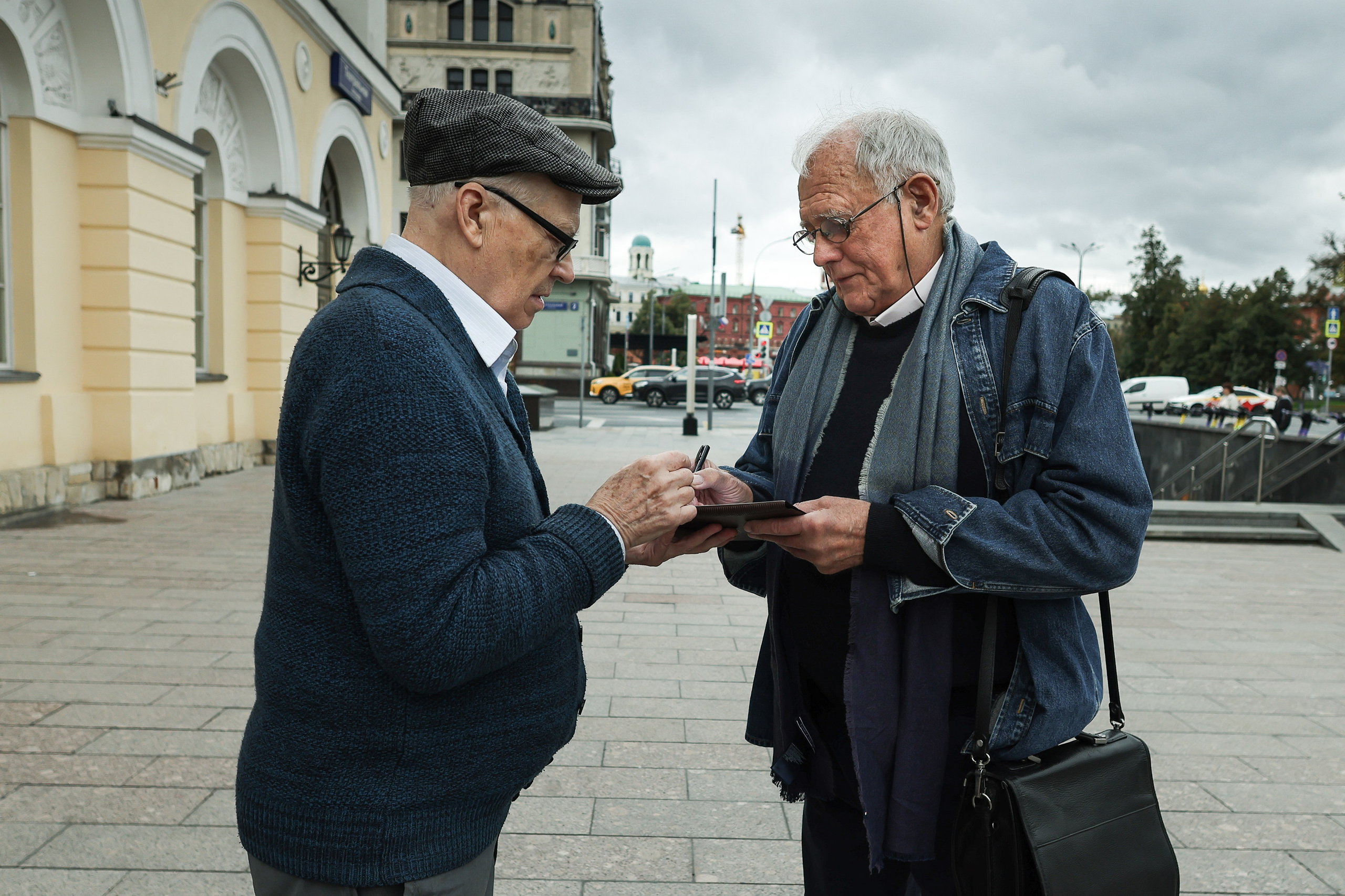 Сбор труппы Малого театра 2025. Reportage, architectural, fine art photographer Lena Melnikova in Moscow