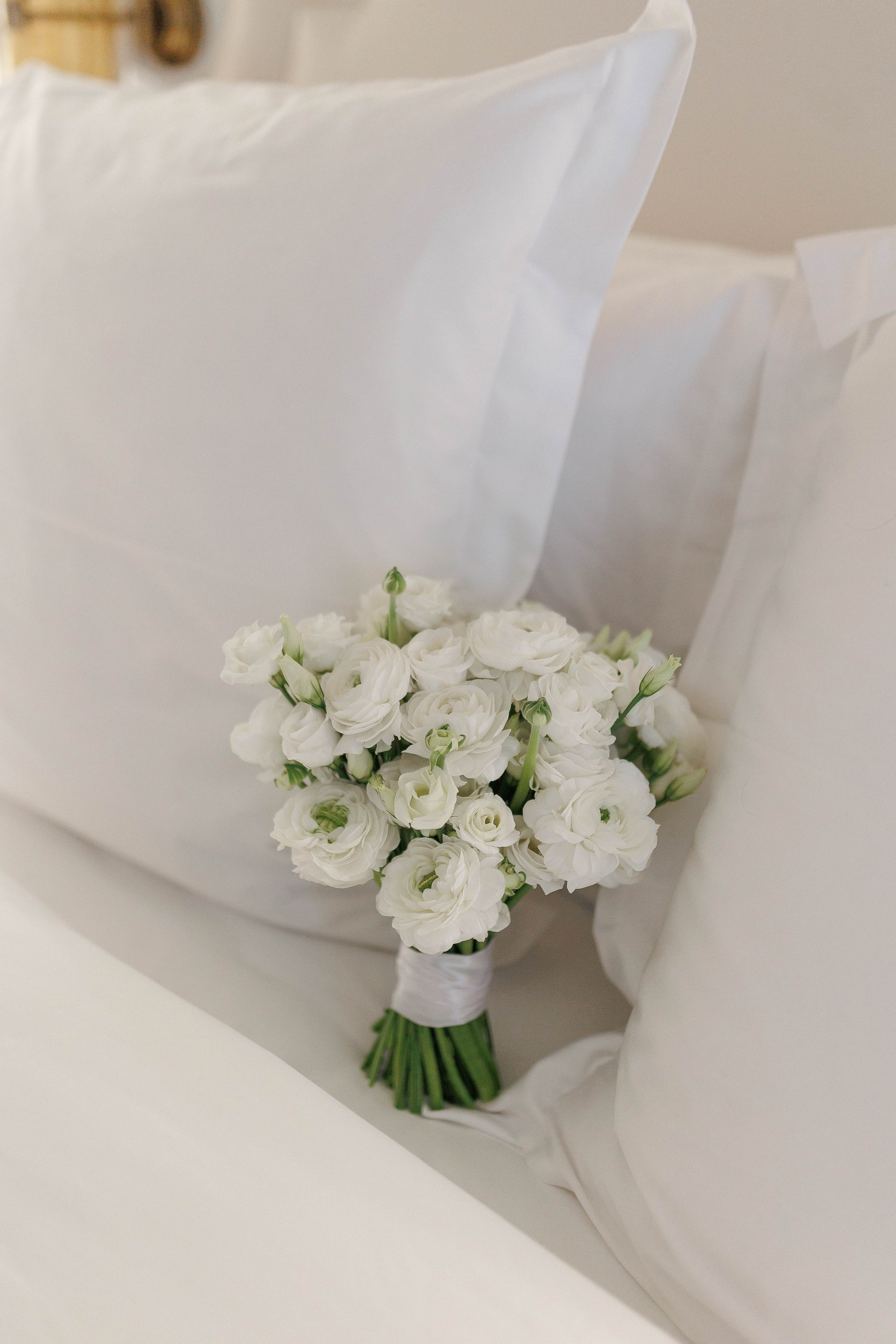 ···. Свадебный фотограф в Санкт-Петербурге Александра Чукавина