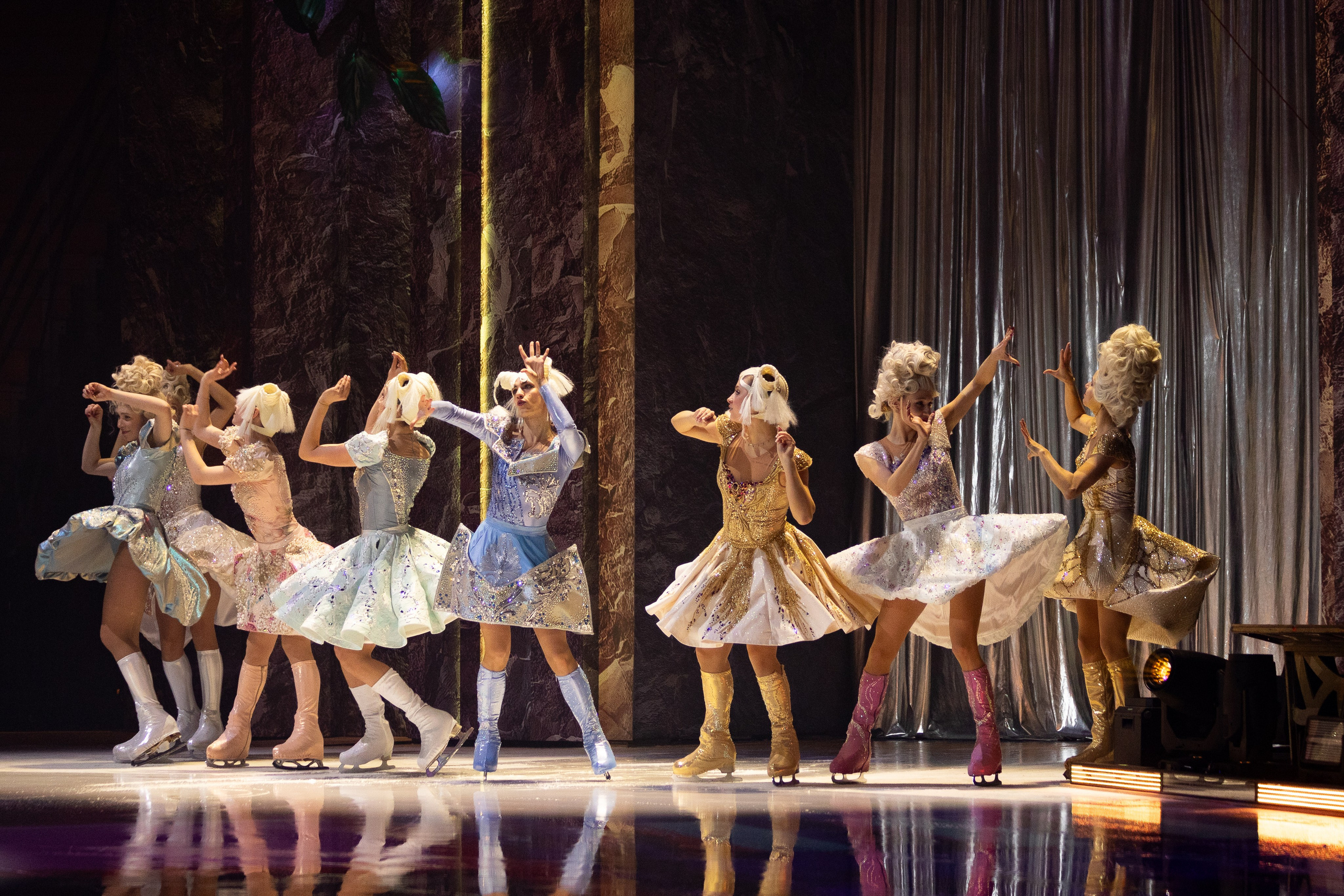 Ледовое шоу Татьяны Навки — «Золушка». Спортивный фотограф — Никита