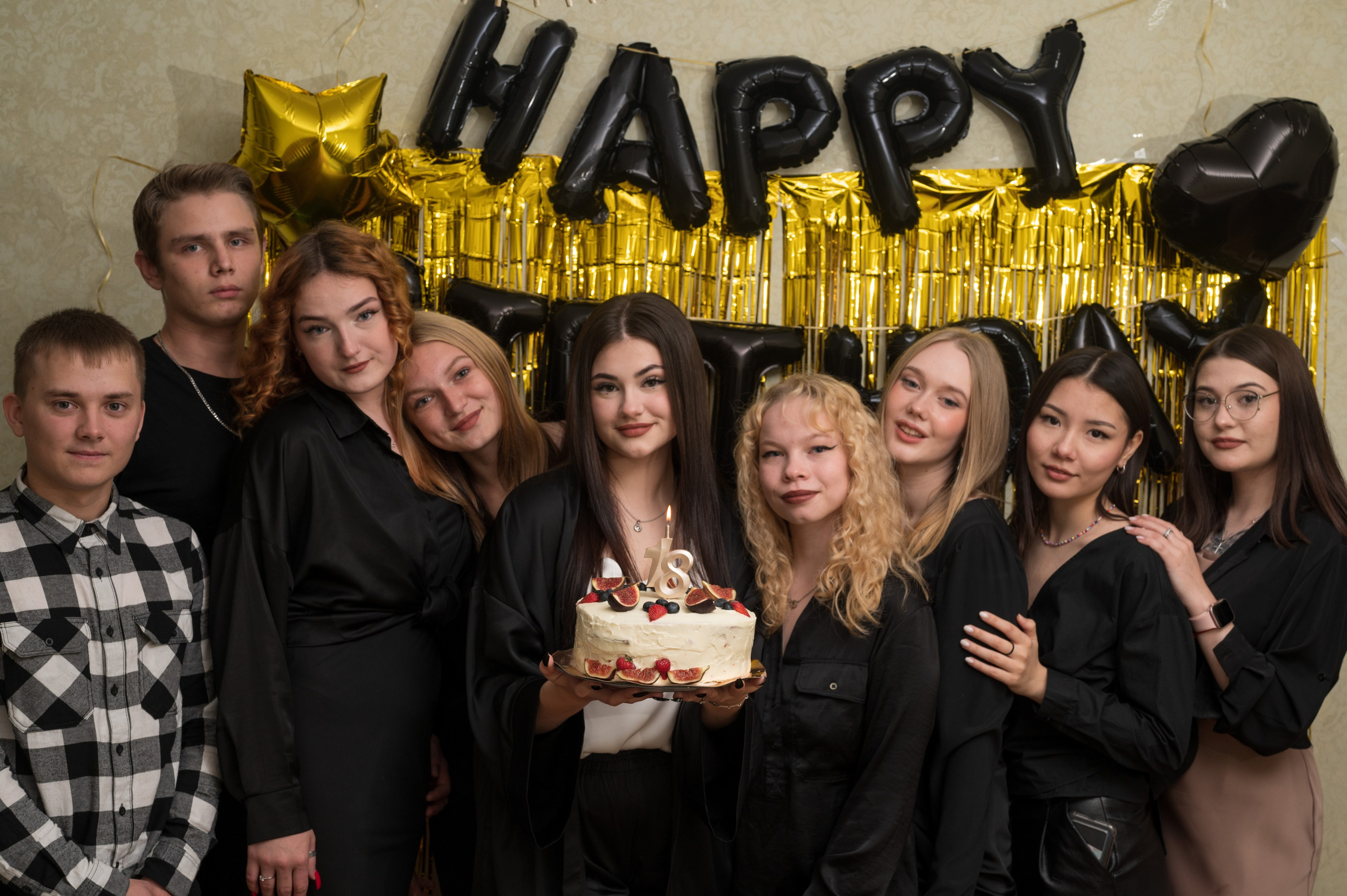 18 — летие. Фотограф новорожденных, семейный детский в Тюмени Татьяна Морозова