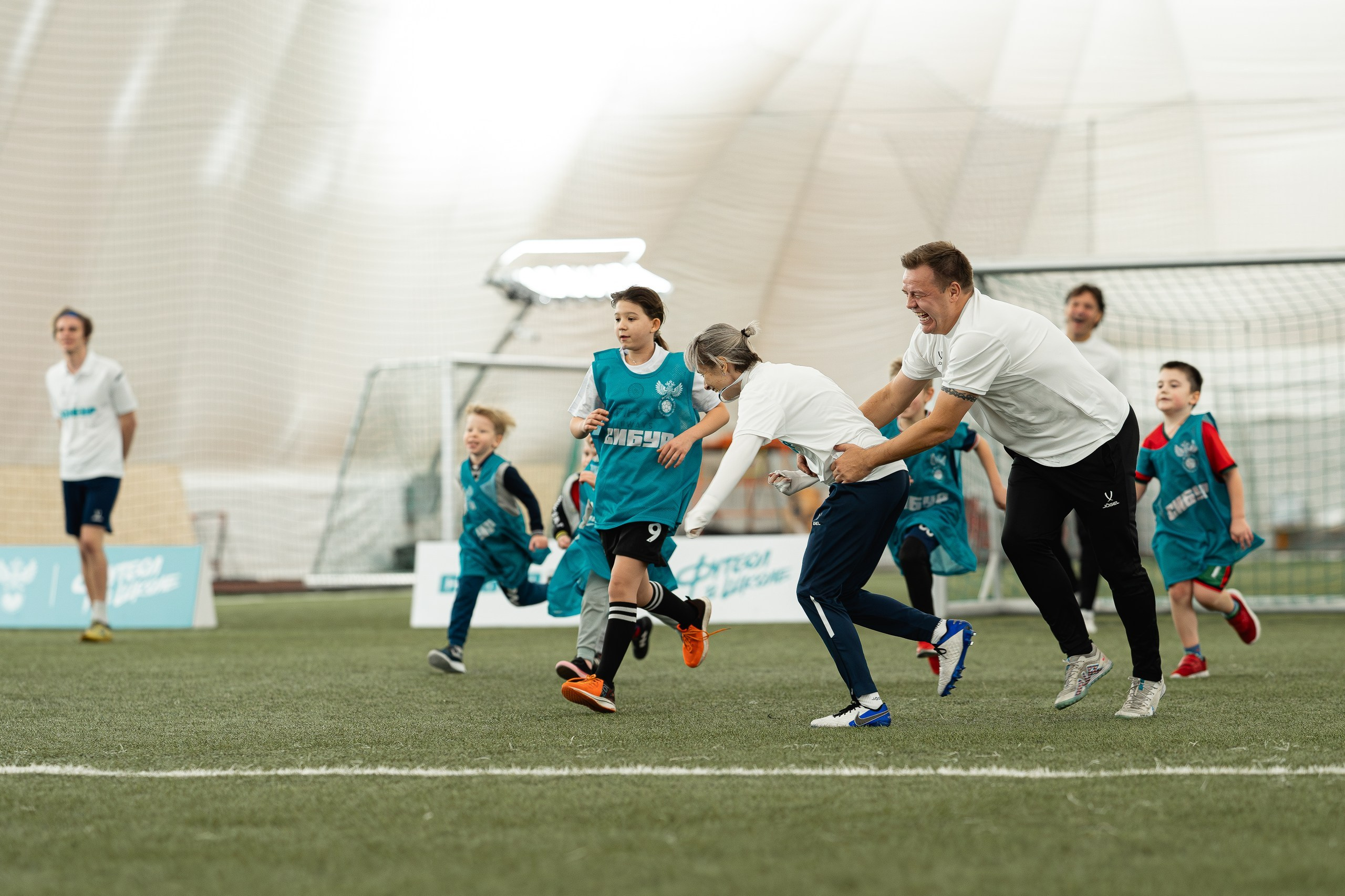 Фестиваль «СИБУР. Урок футбола» в рамках проекта Российского футбольного союза «Футбол в школе». Портретный и репортажный фотограф в Воронеже: Анастасия Пузикова