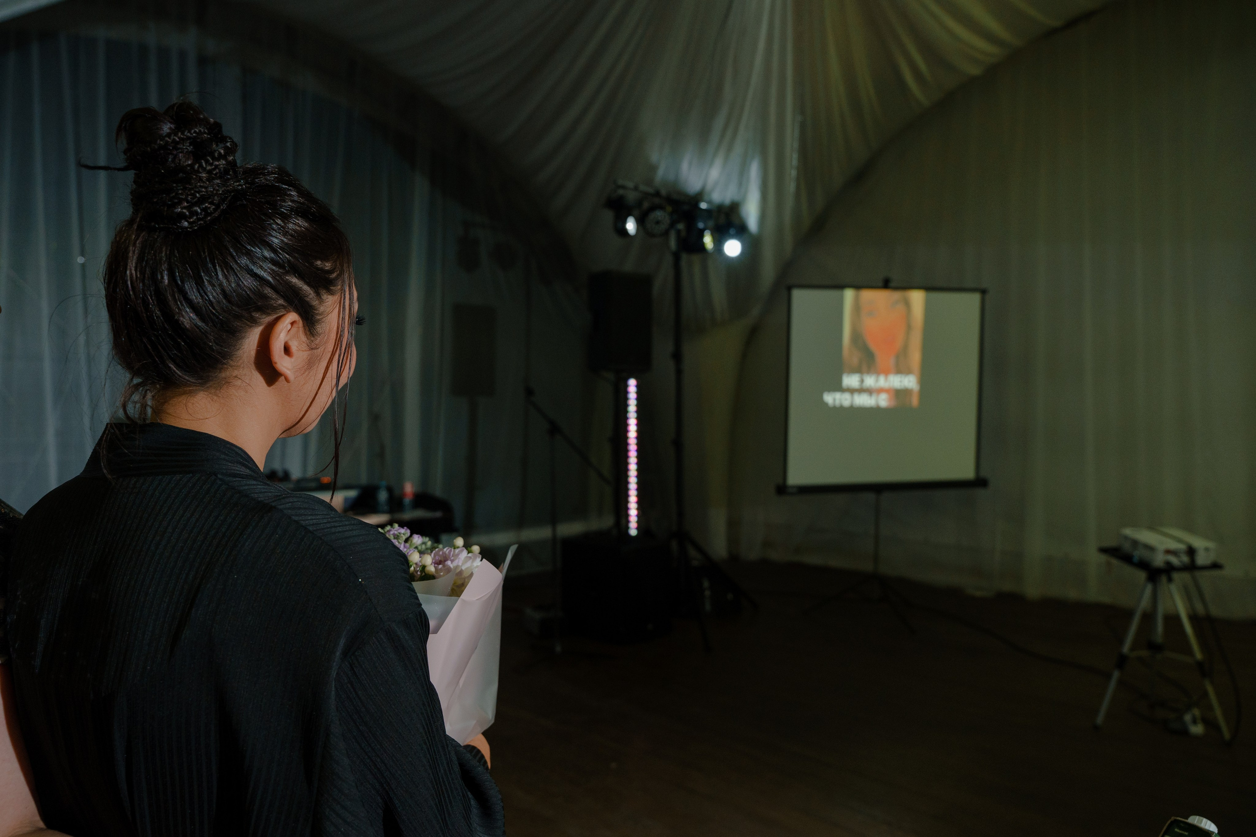 День рождения в шатре на водохранилище. Репортажный фотограф Москва Сергей Дружинин