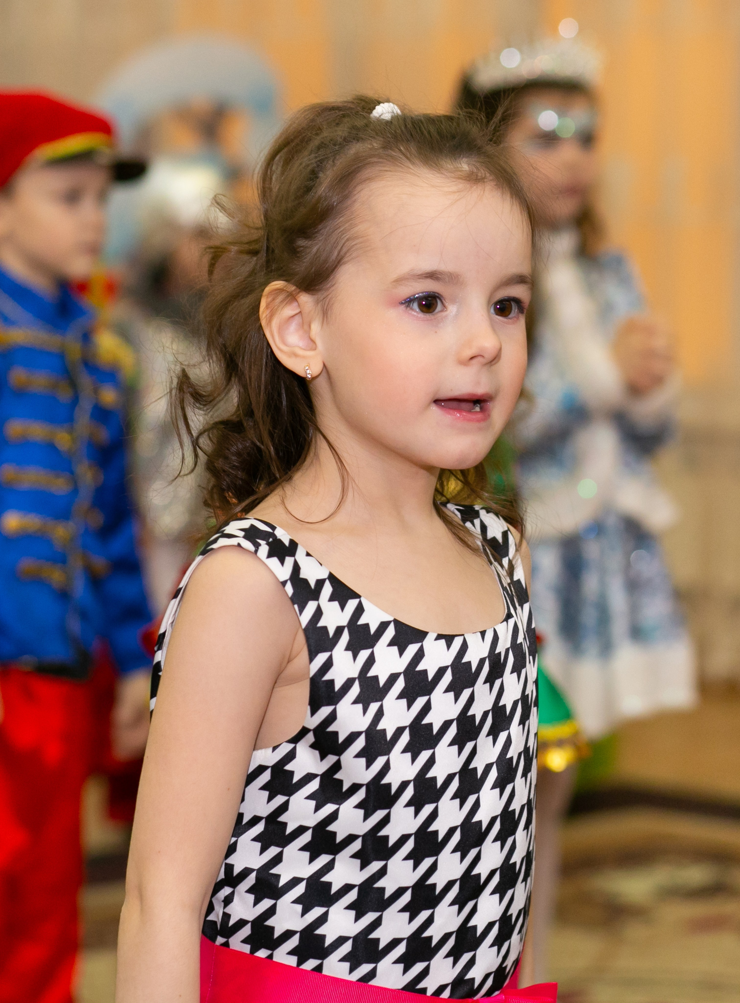 Выпускные и Утренники. Фотограф новорожденных и семейный фотограф НСО г. Бердск Марина Львова