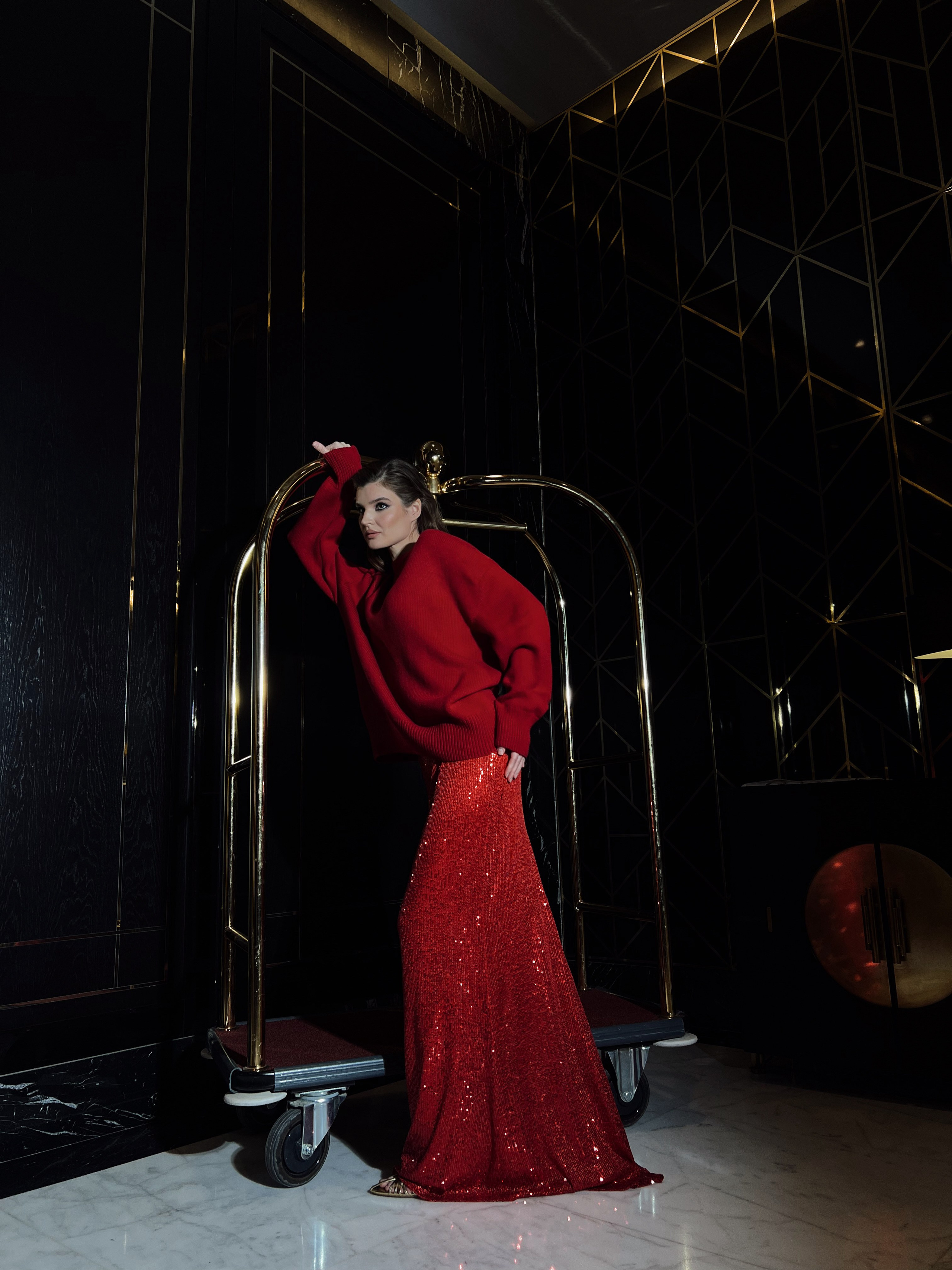 CAMPAIGN — New Year. Мобильный фотограф и видеограф — Алина