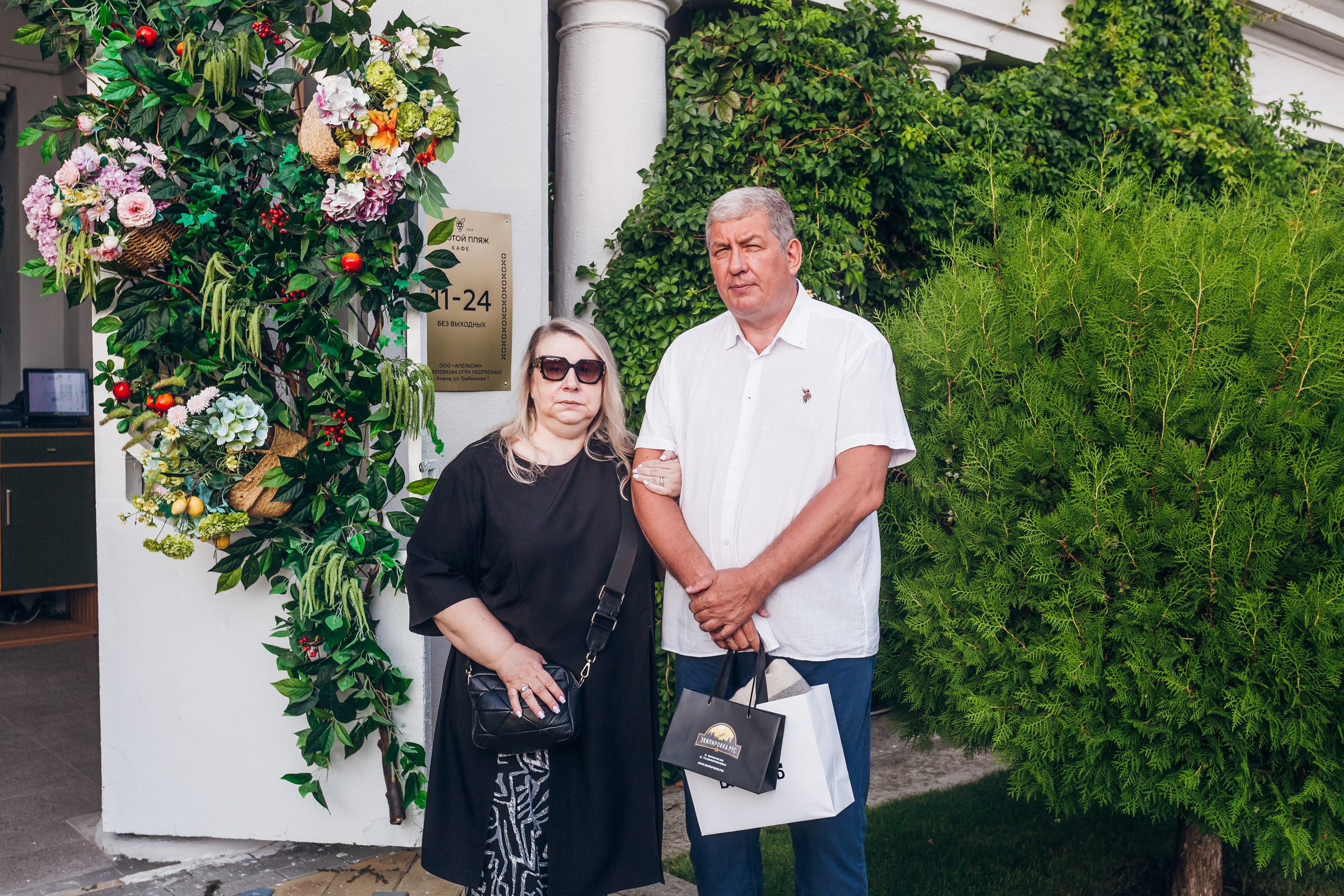 День рождение в уютном ресторане. Фотограф Денис Денисов