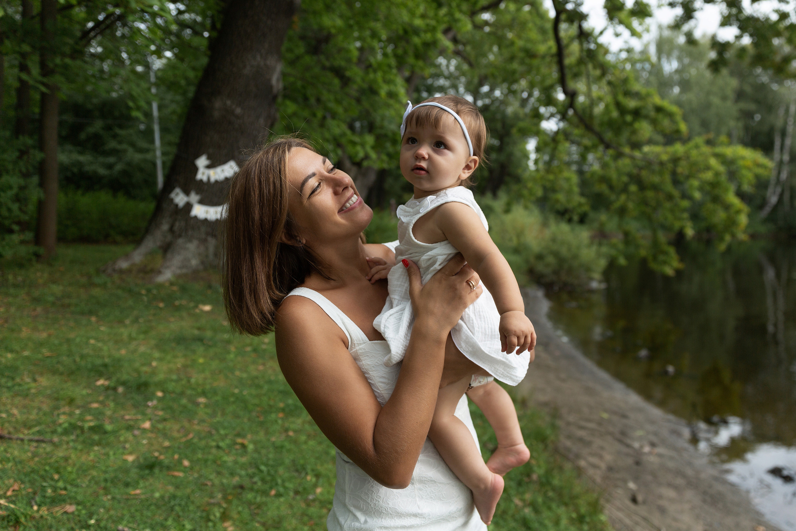 Съемка годовасия на природе. Свадебный и портретный фотограф в Санкт-Петербурге Надежда Чечулина