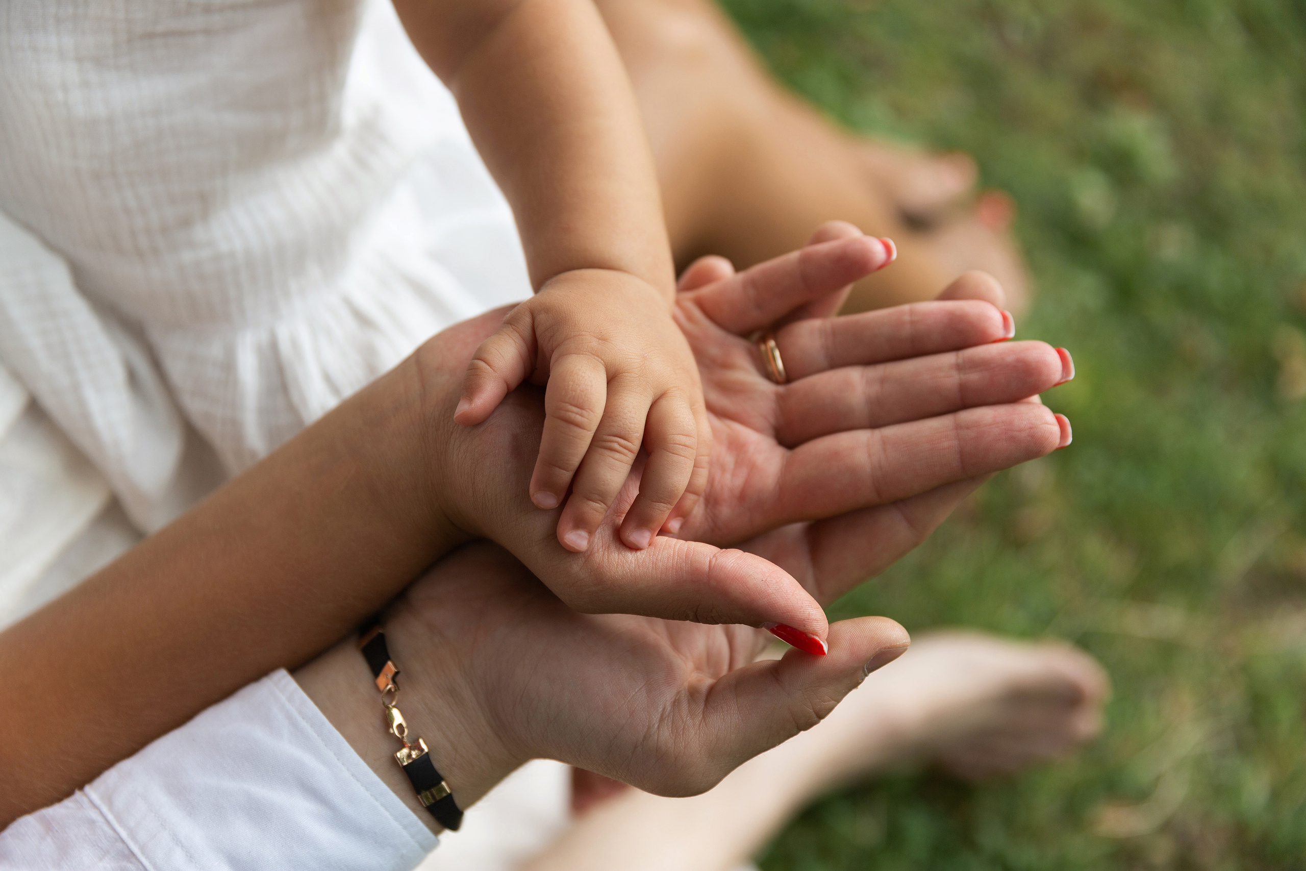 Съемка годовасия на природе. Свадебный и портретный фотограф в Санкт-Петербурге Надежда Чечулина