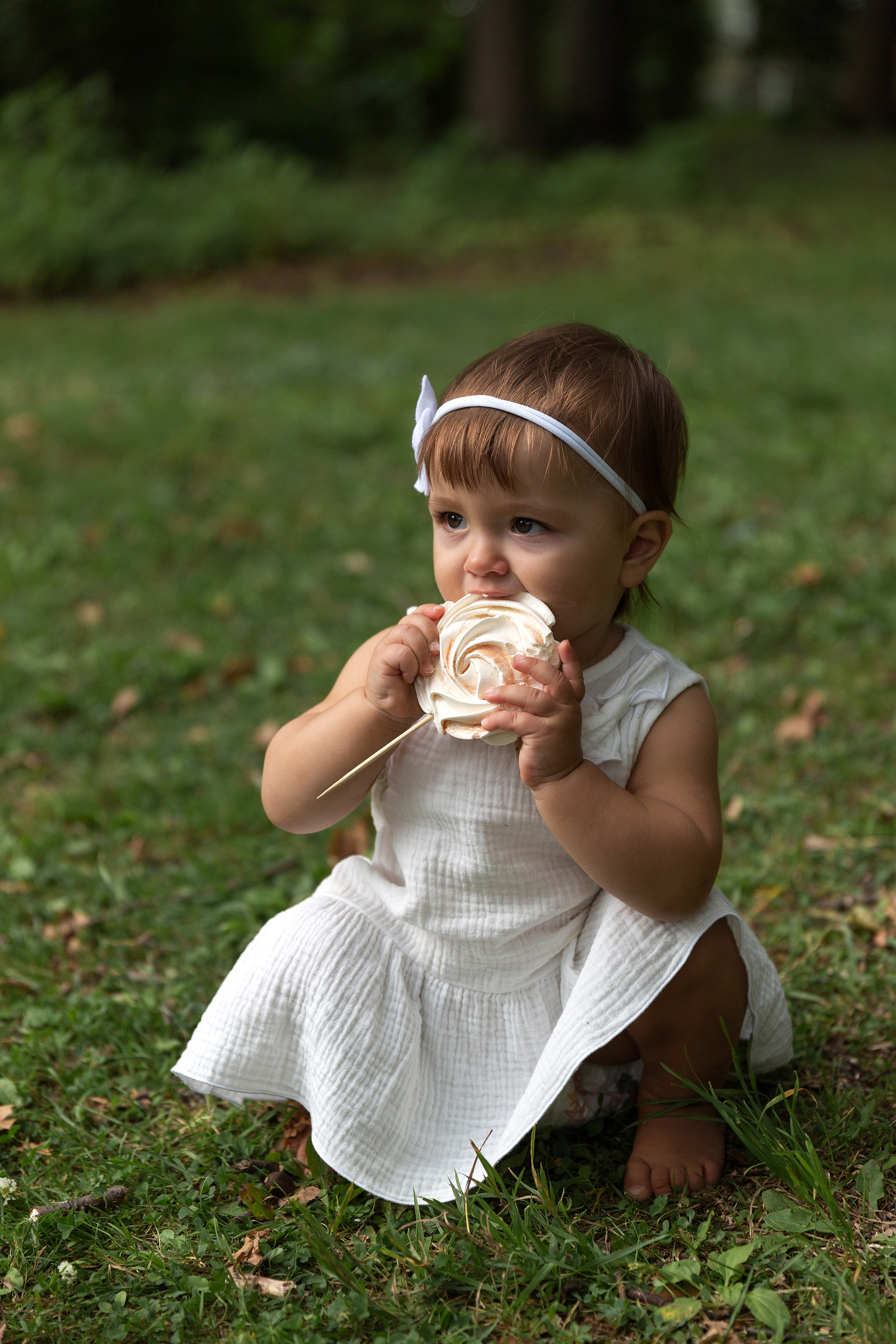 Съемка годовасия на природе. Свадебный и портретный фотограф в Санкт-Петербурге Надежда Чечулина