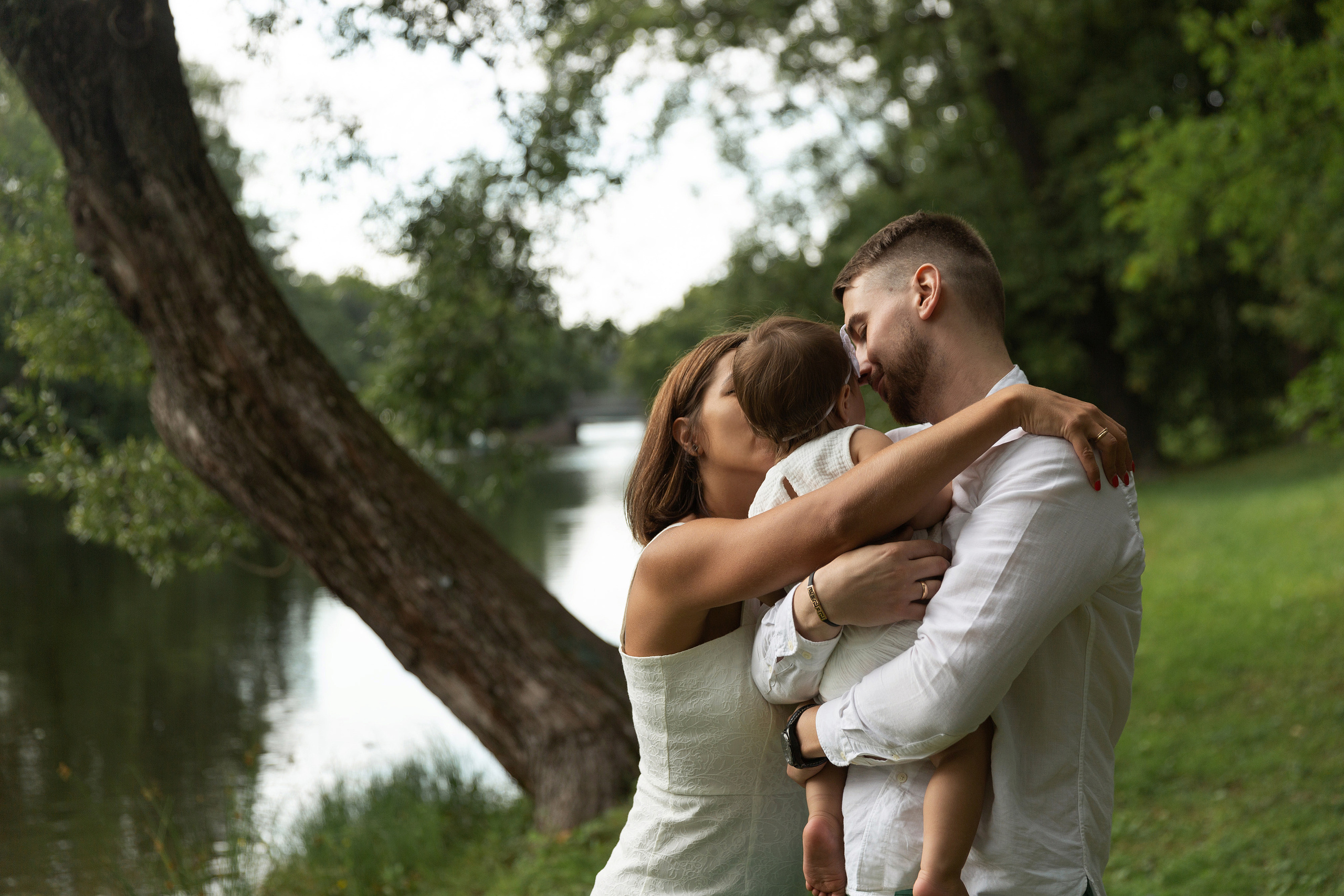 Съемка годовасия на природе. Свадебный и портретный фотограф в Санкт-Петербурге Надежда Чечулина