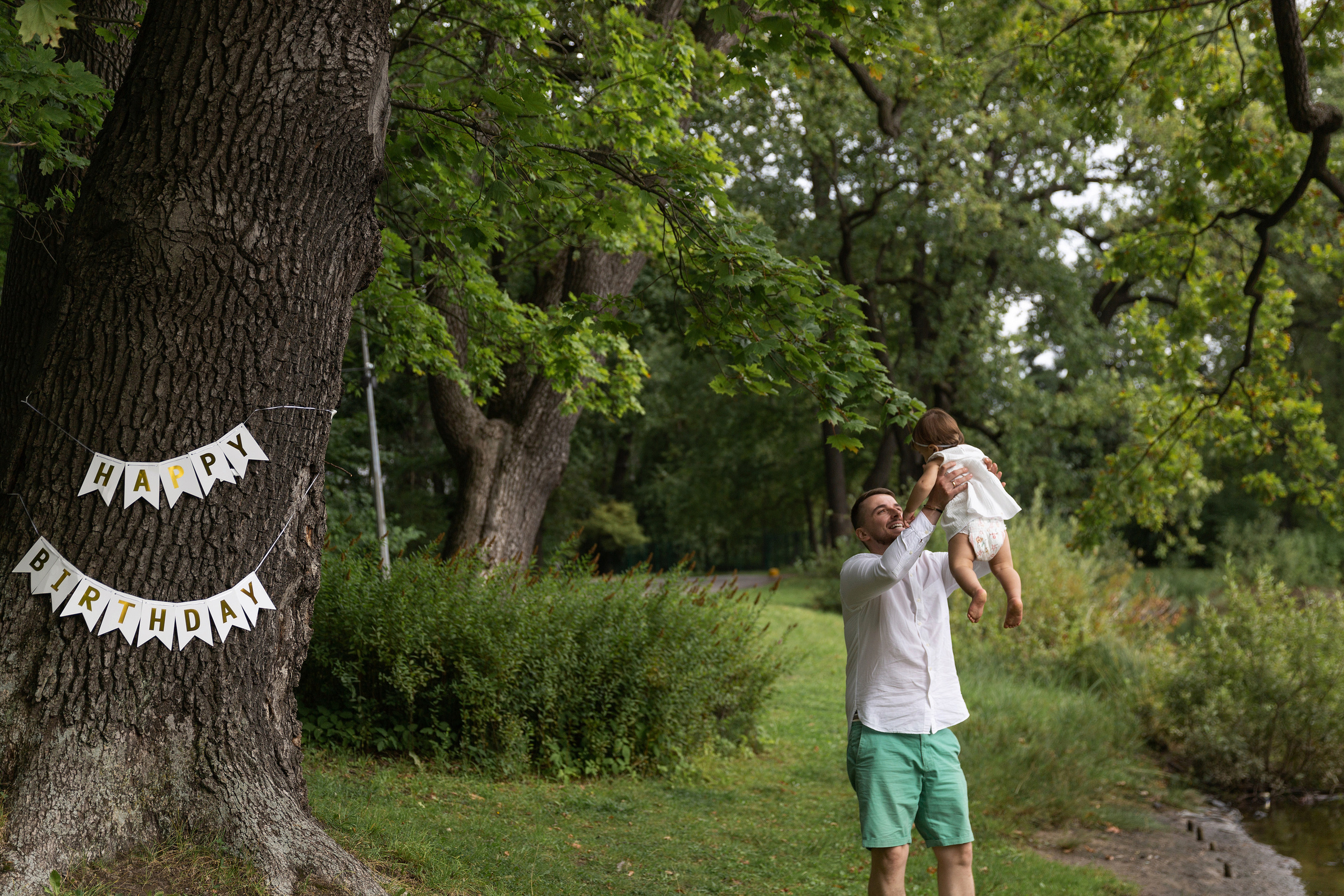 Съемка годовасия на природе. Свадебный и портретный фотограф в Санкт-Петербурге Надежда Чечулина
