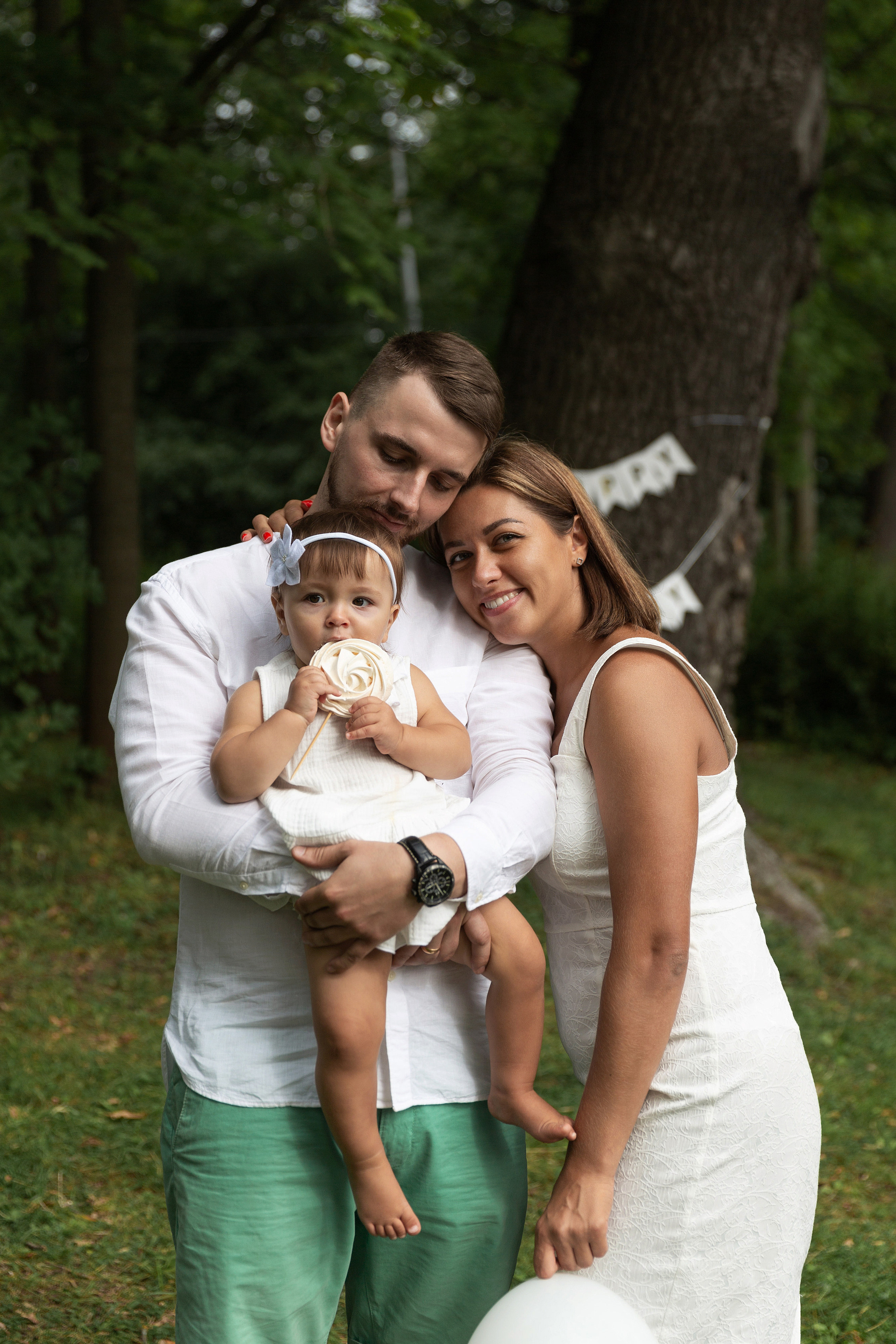 Съемка годовасия на природе. Свадебный и портретный фотограф в Санкт-Петербурге Надежда Чечулина