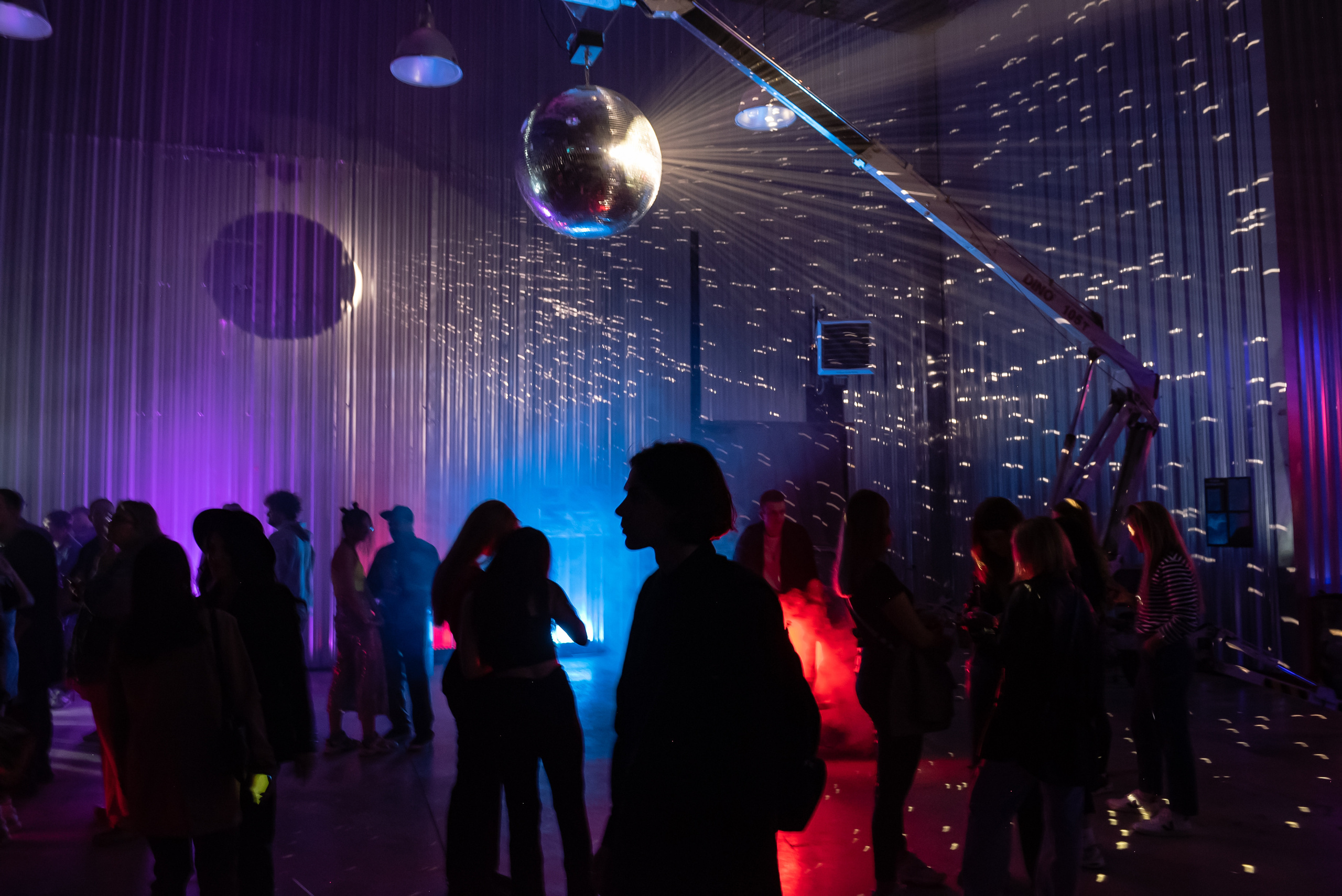 Вечеринка LEGAL'NAYA