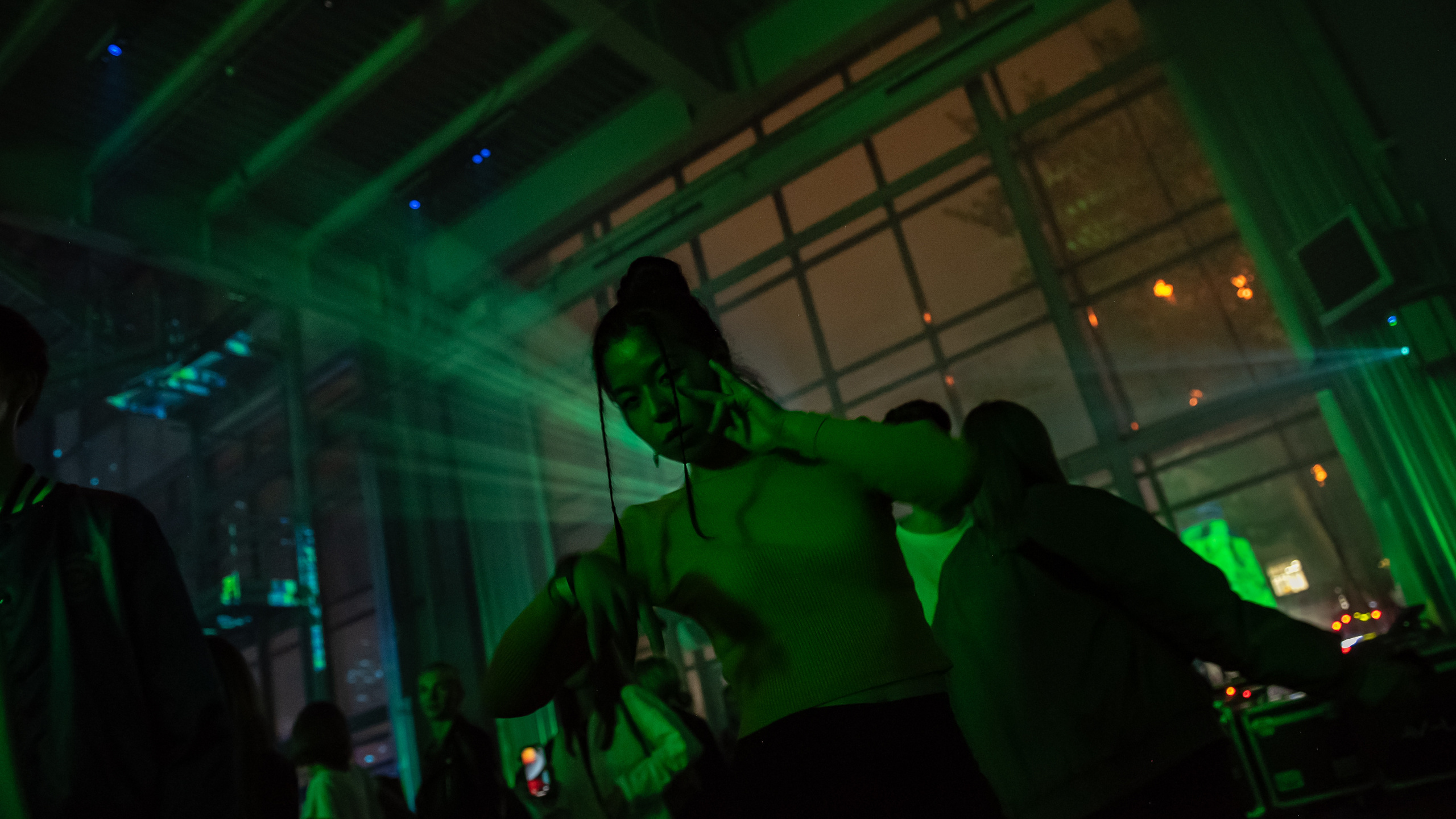 Вечеринка LEGAL'NAYA