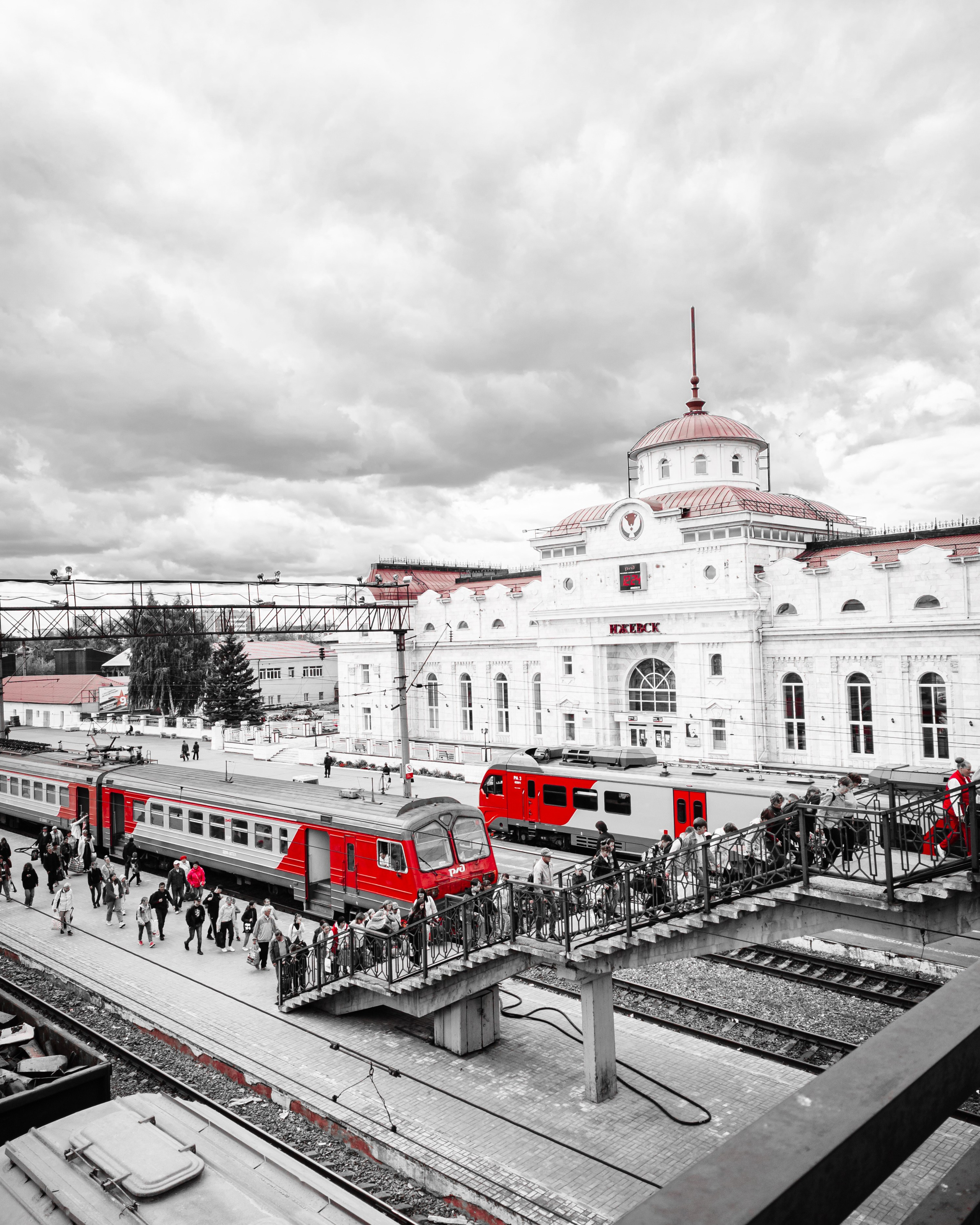 RED. Красный и точка. Олег Романов. Мастер фото по спорту