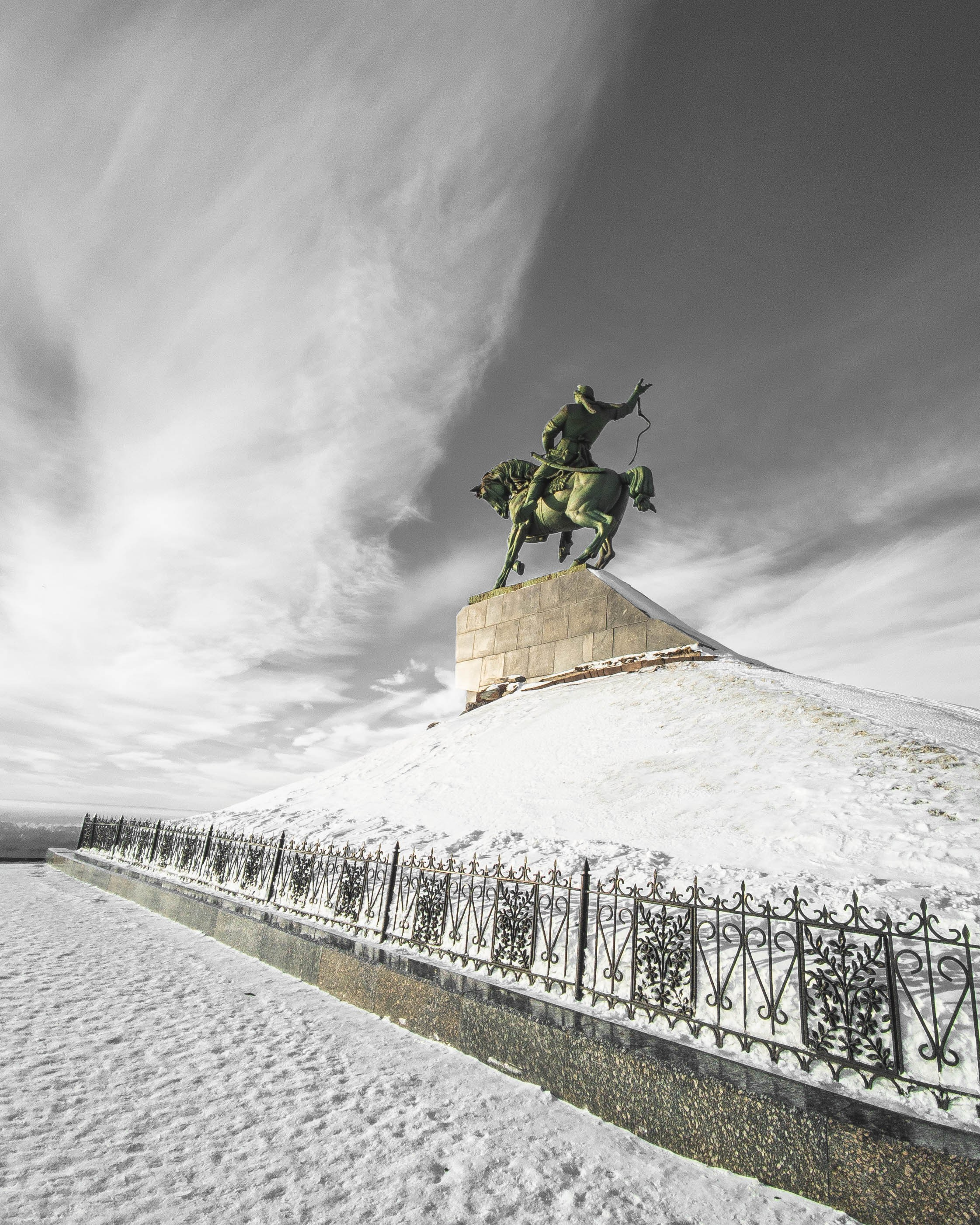 Уфа. Фотопрогулка. Олег Романов. Мастер фото по спорту