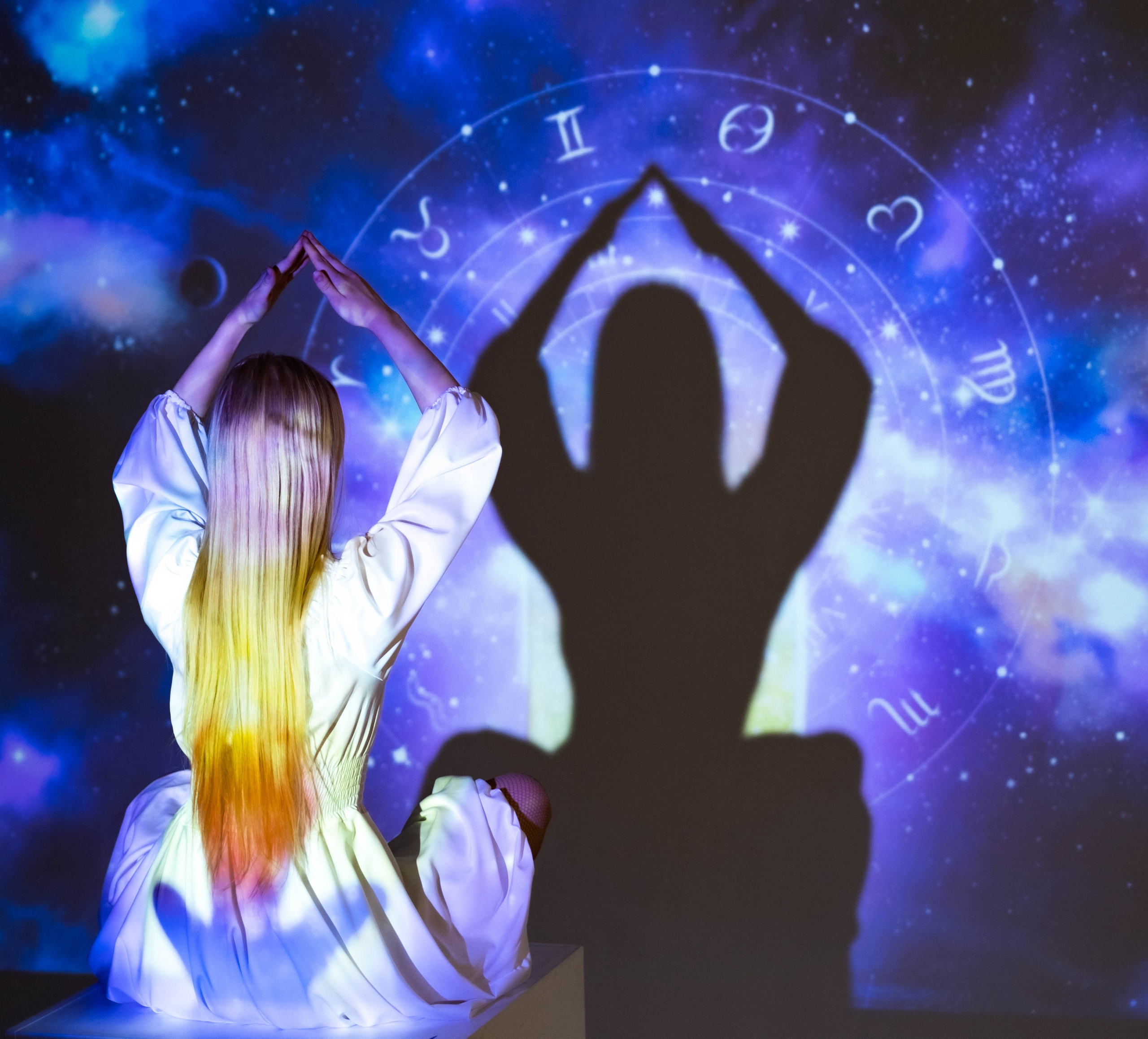 Проектор 16.03.25. Студийный, портретный, семейный фотограф Южно-Сахалинска Яна Радаева