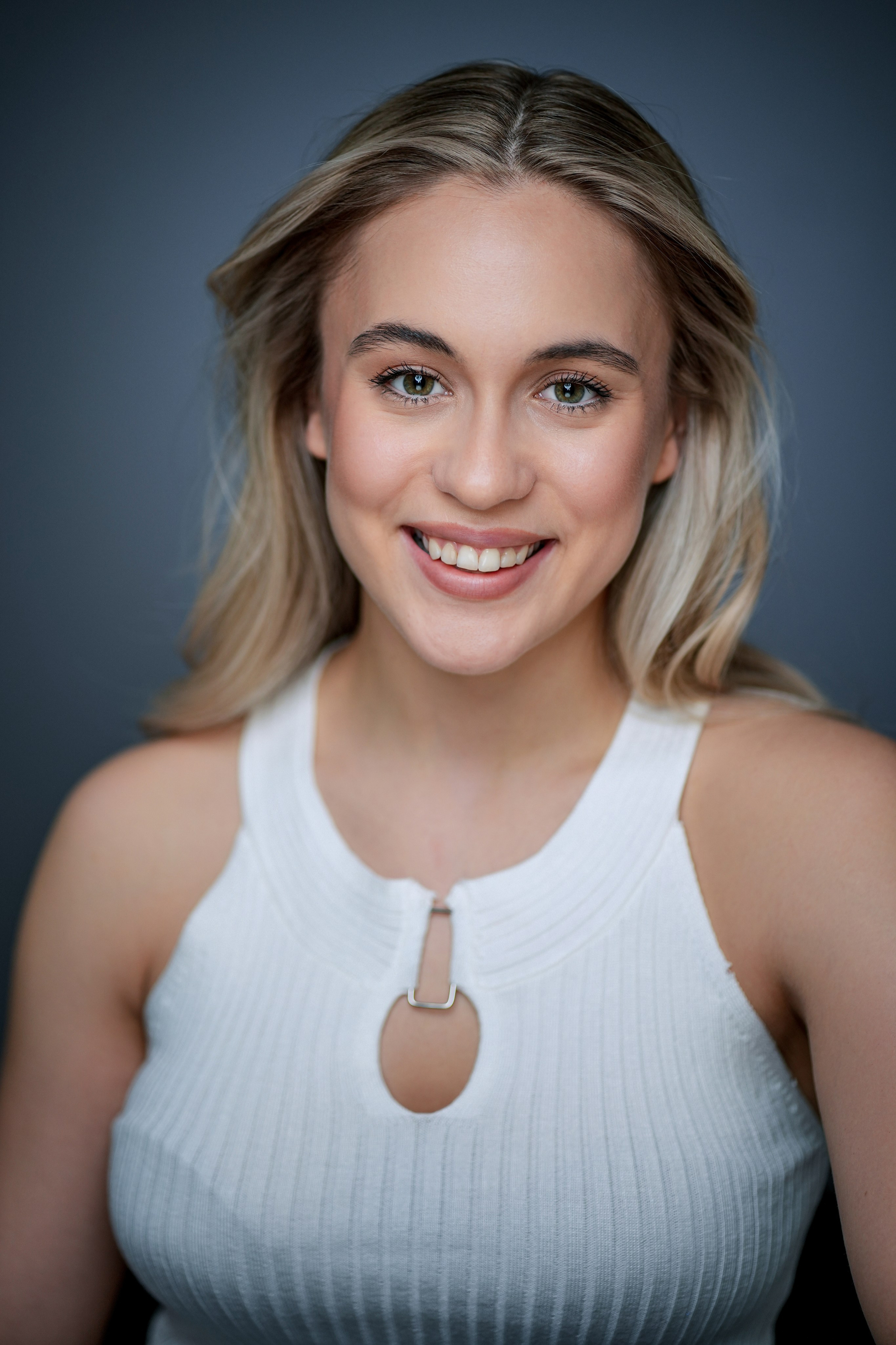 Актриса Серафима Коваленко. Портретная съемка в Москве, студийный фотограф Игорь Фомин