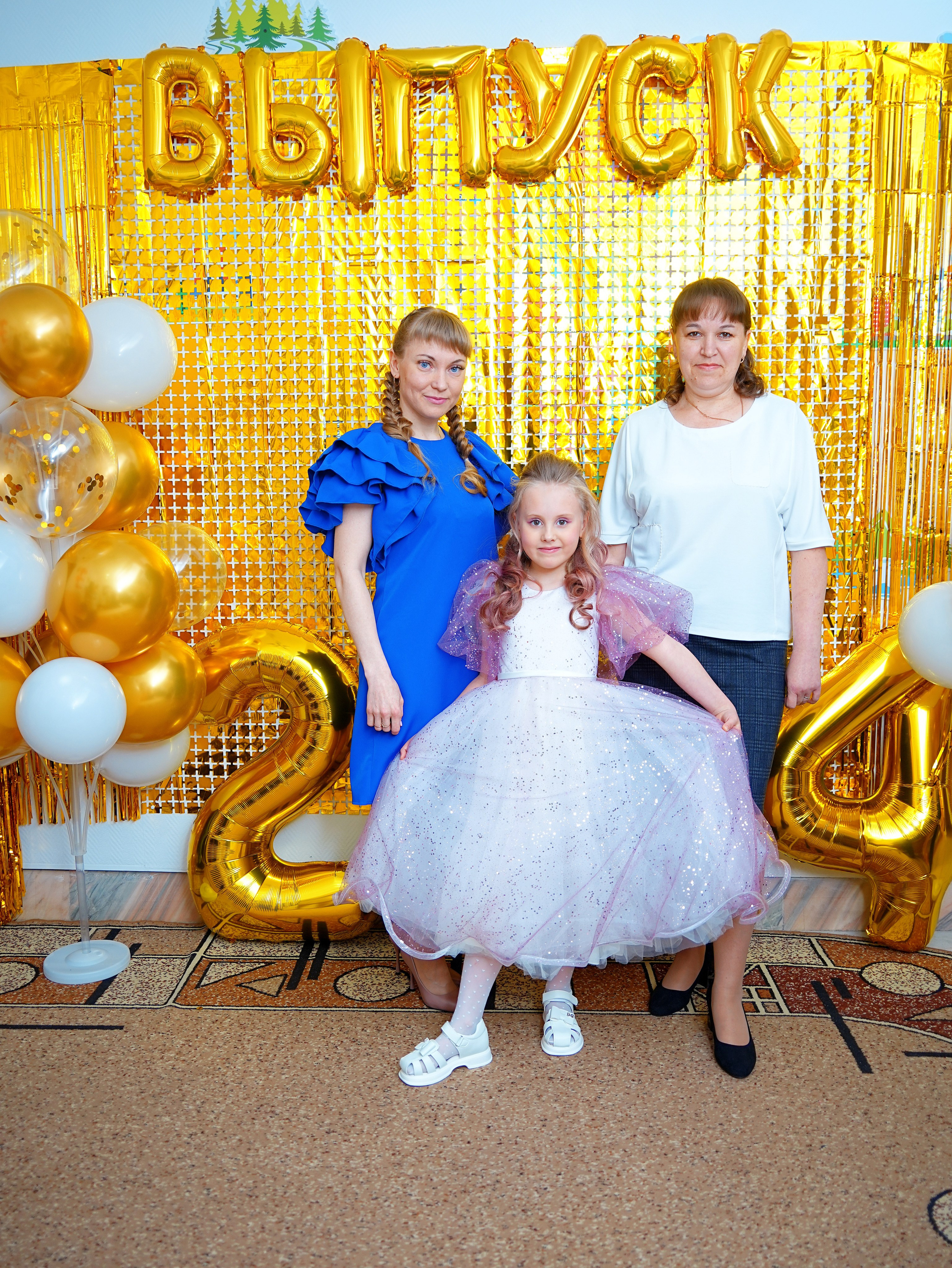 Фотосъемка видеосъёмка фотограф видеооператор новогодних утренников  в. Фотограф, видеооператор Нина Коршунова