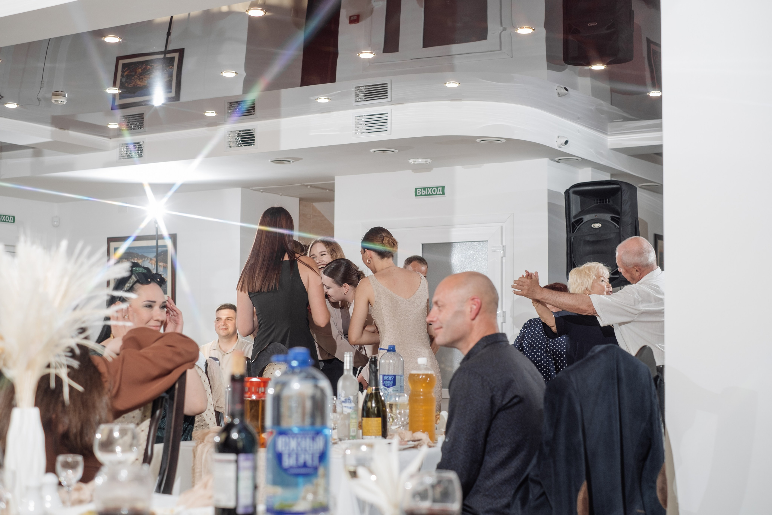 Свадебная фотосессия - выездная регистрация и банкет. Крым. Профессиональная фотосъемка в Крыму. Натуральные эмоции и живые кадры. Забронируйте дату прямо сейчас!