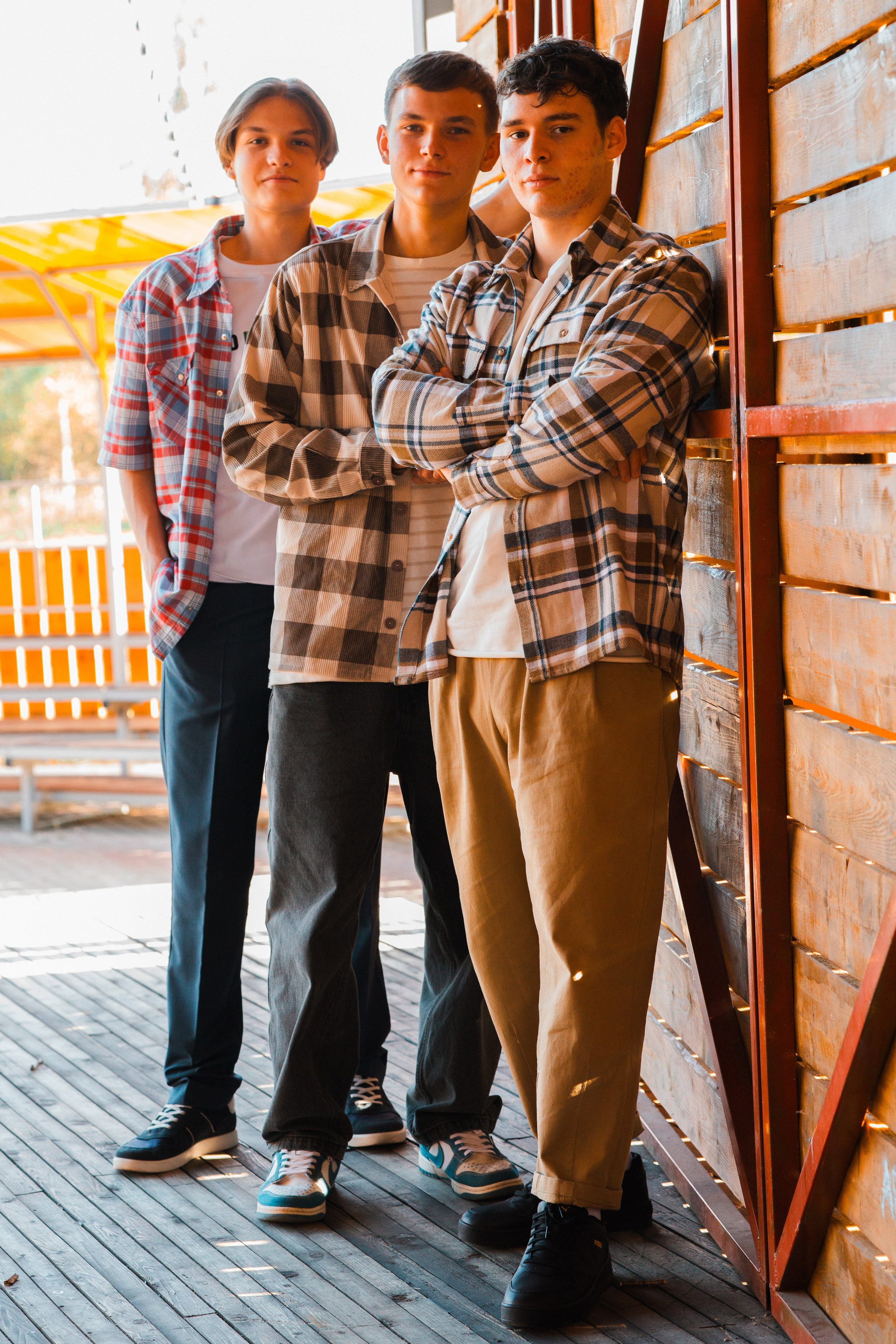 Осенняя фотосессия для выпускных альбомов 11 классов в Тарусе 2025 год. Выпускные альбомы в Серпухове