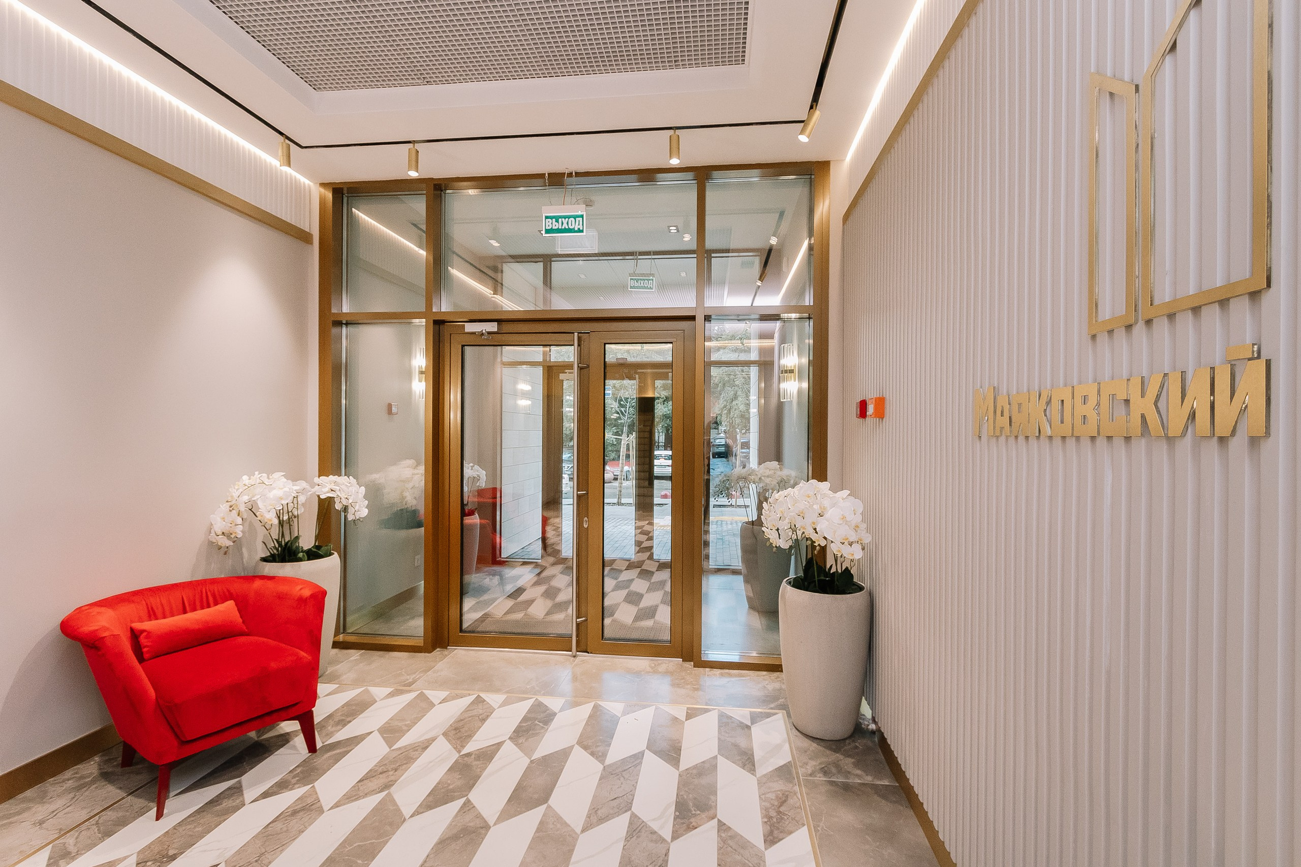 Маяковский. Свадебный и репортажный фотограф в Новосибирске Матлак Дарья