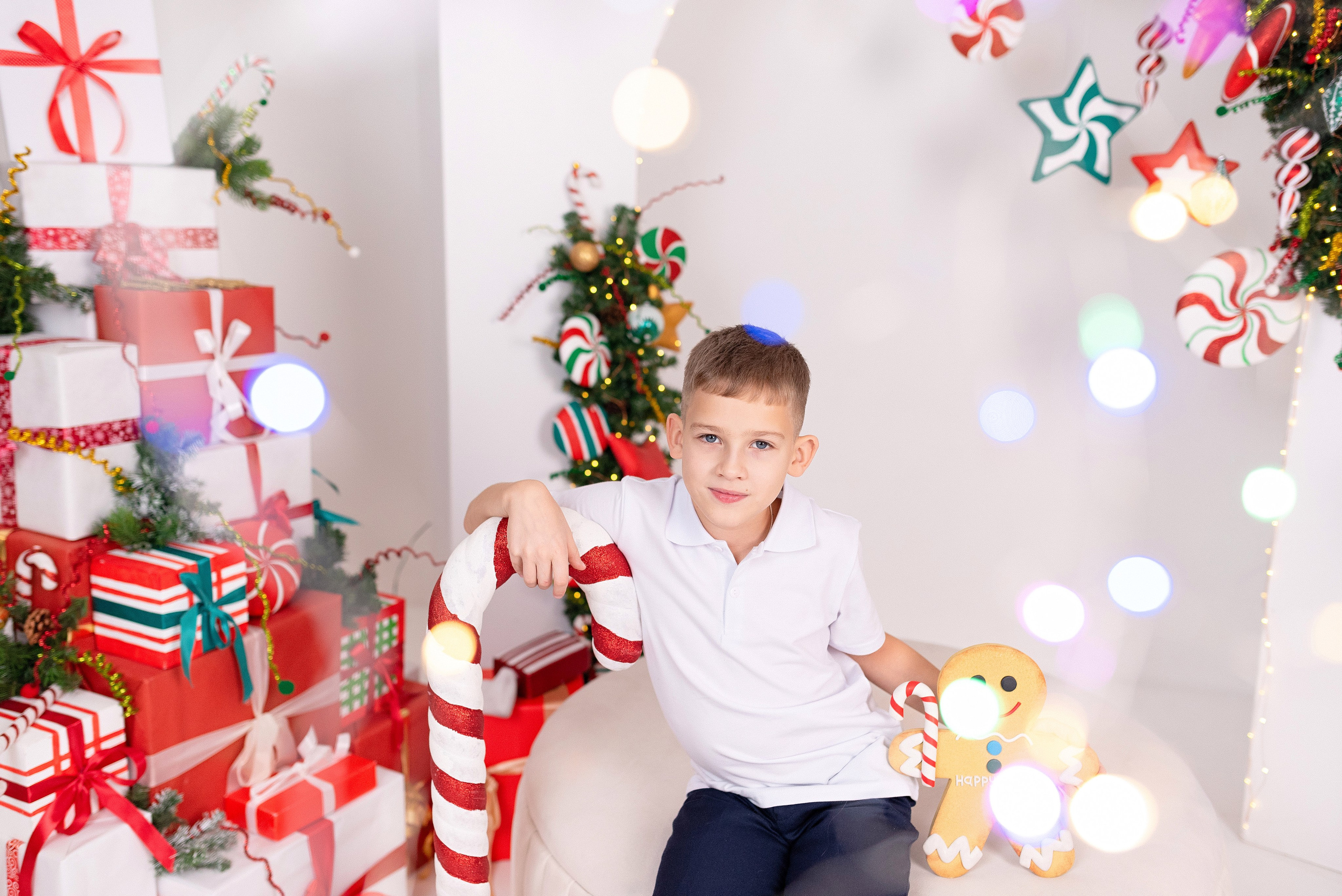 Семейная фотосессия в фотостудии Art Royal. Детский и семейный фотограф в Сургуте и Нефтеюганске Анна Старцева