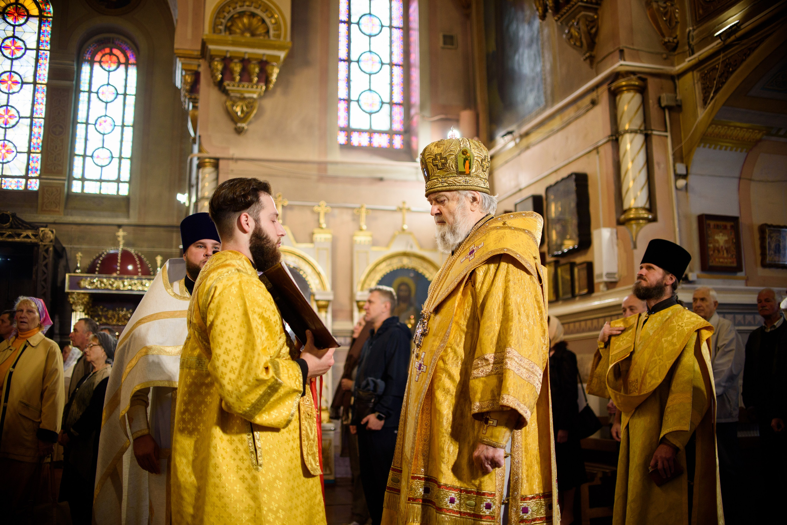 Воскресная литургия 29.10.2023. Семейный и свадебный фотограф в Феодосии и Коктебеле