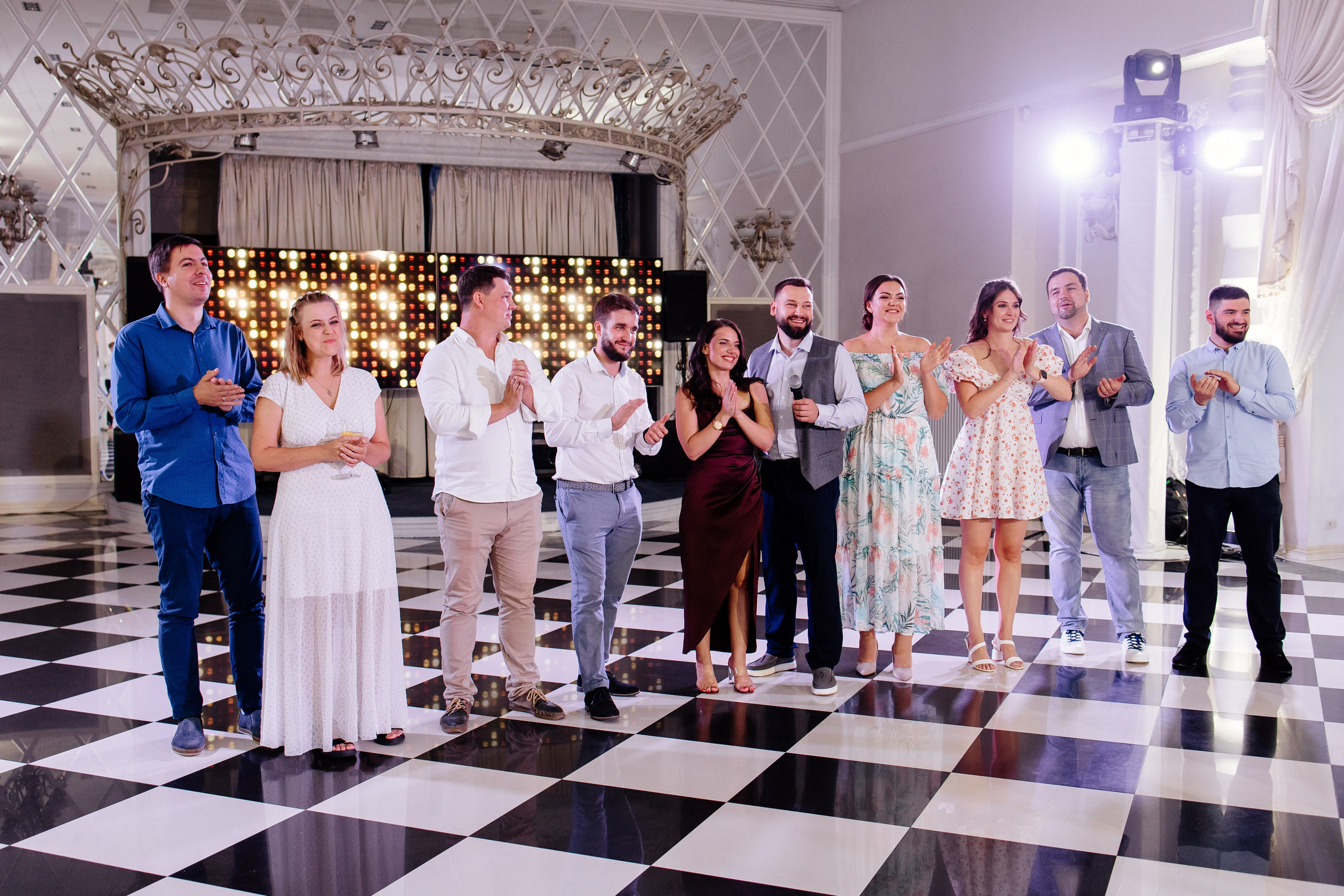 Свадебное утро в Hyatt Regency Хаятт Редженси, свадебная прогулка на Арме и банкет в О’Шалей. Свадебный и семейный фотограф Екатерина Иванова