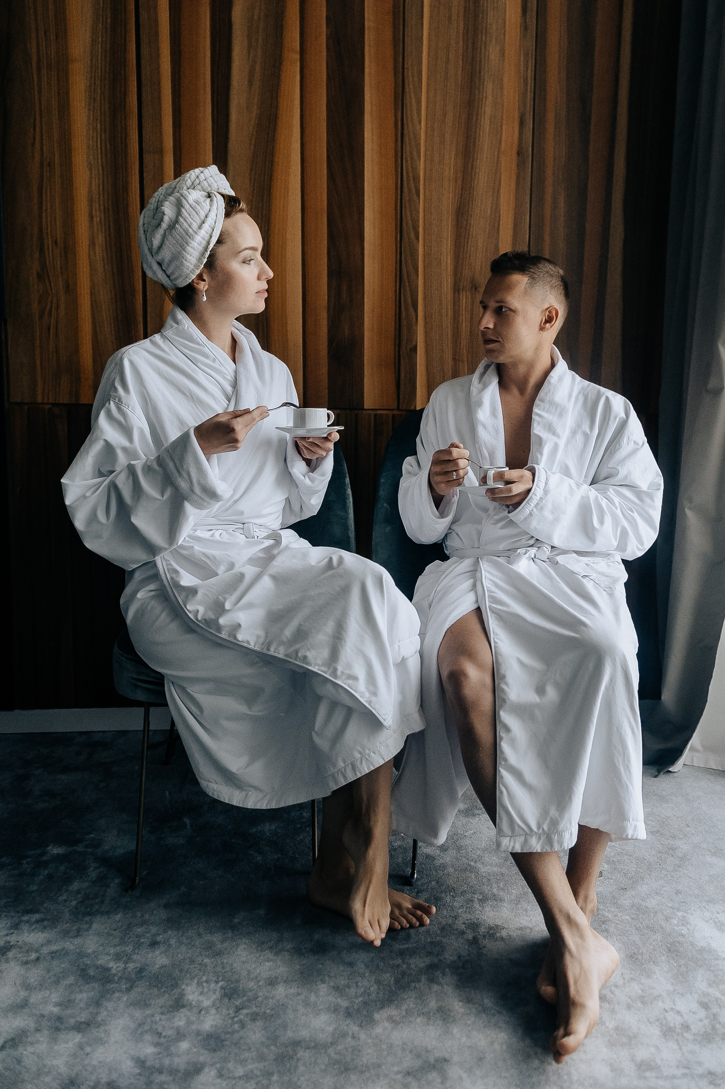 Пьем кофе на фотосессии свадьбы