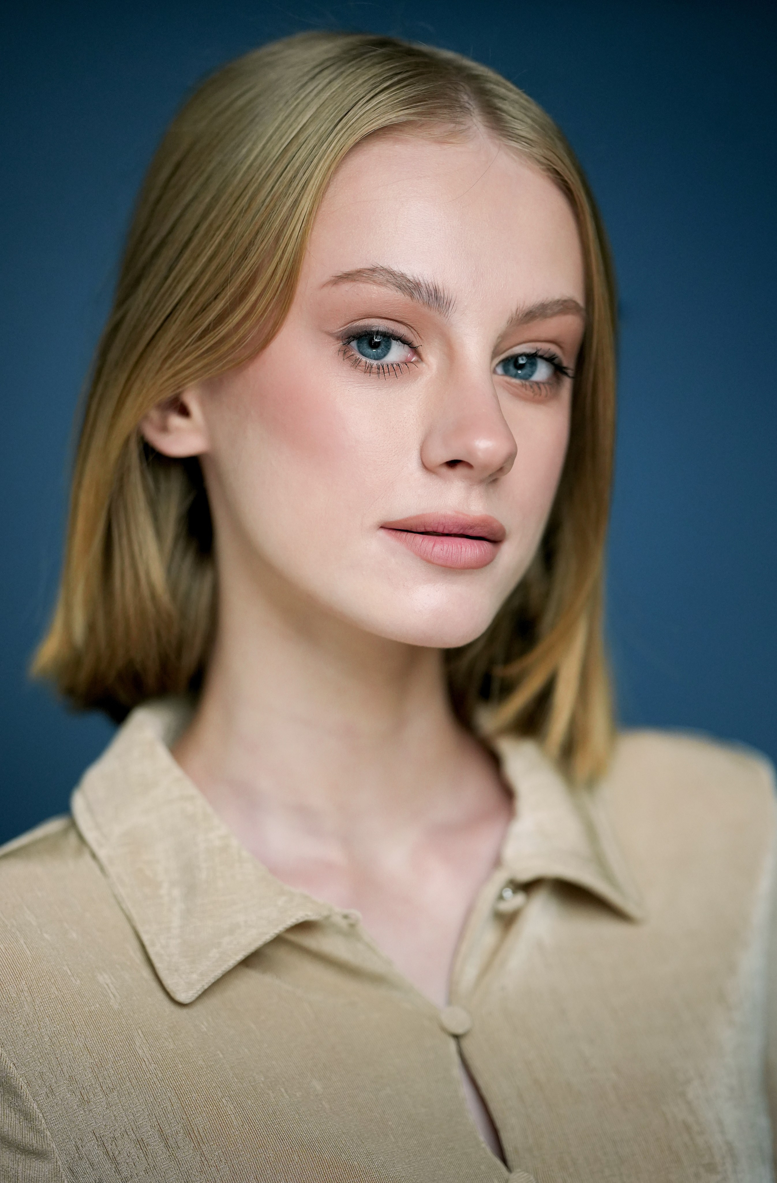 Вероника Шелеметьева актриса. Портретная съемка в Москве, студийный фотограф Игорь Фомин