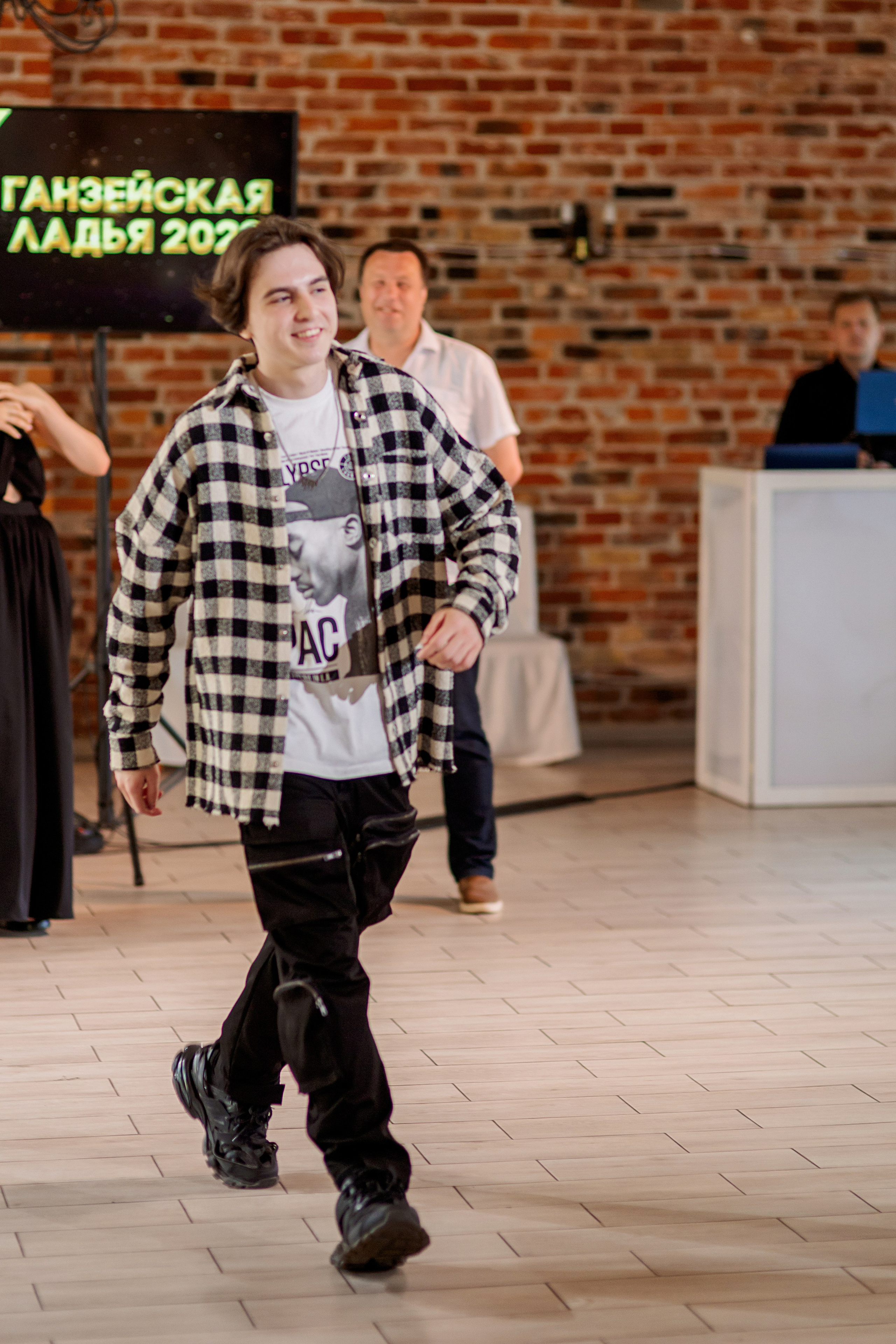 Выпуск лицея Ганзейская Ладья. Свадебный фотограф Калининград Пасюта Данила