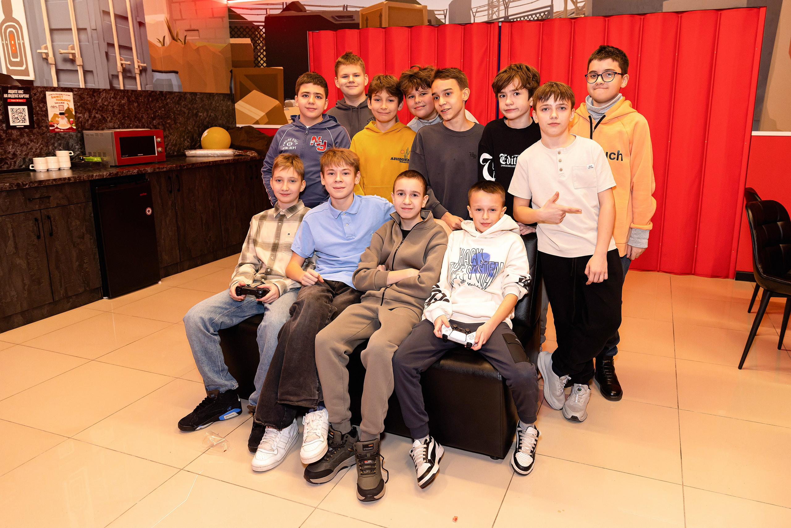 Новый год в СБС Лицей № 4 6 класс. Фотограф и Видеограф в Краснодаре Юлия Солодченко