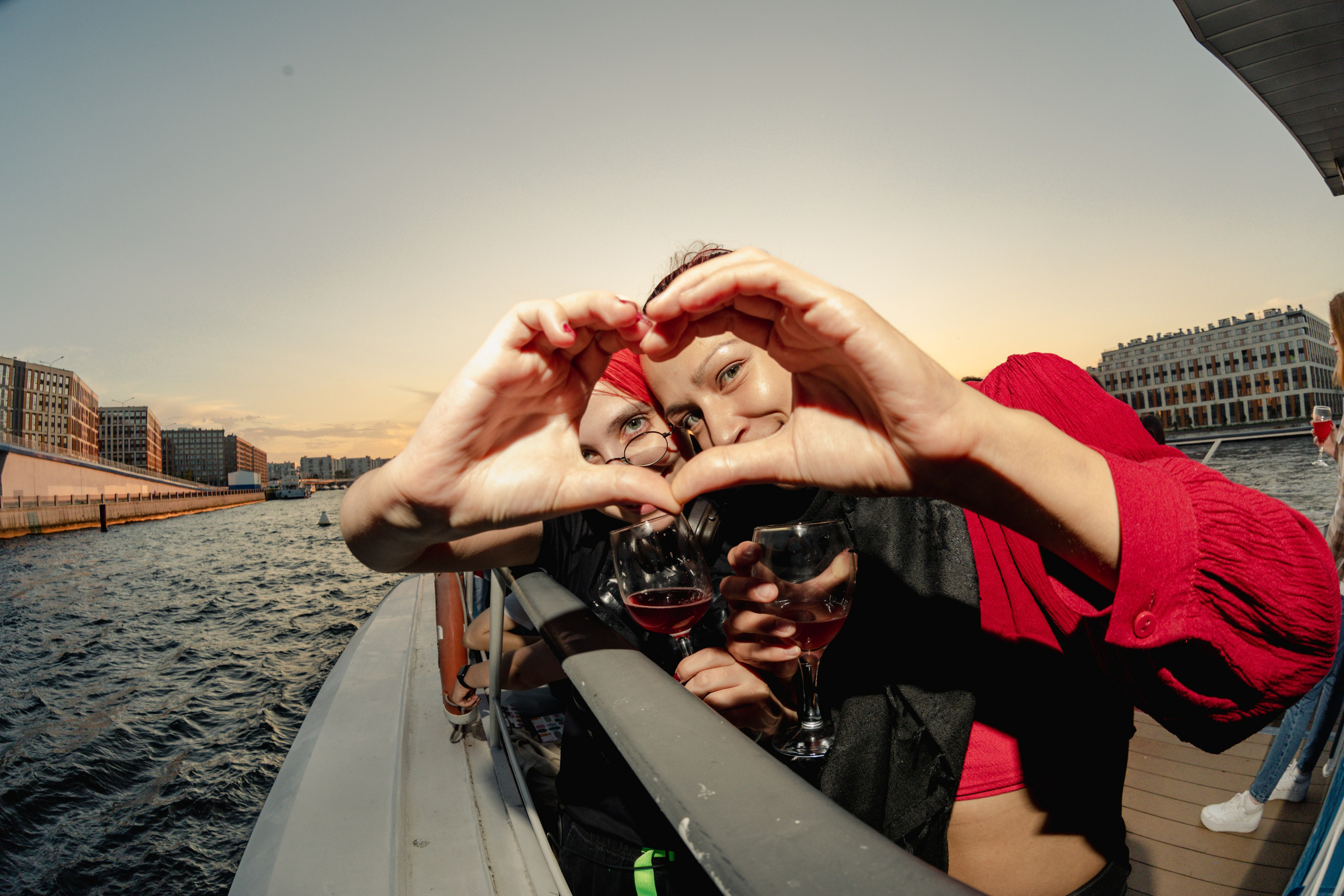 Gravity Project круизы. Репортажный и портретный фотограф в Санктпетербурге. Видиосъемка мероприятий в Санкт-Петербурге