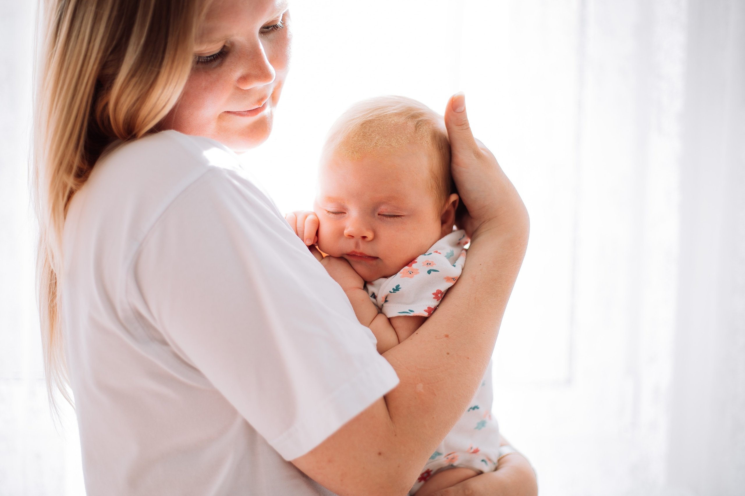 Семейная фотосессия в студии/дома